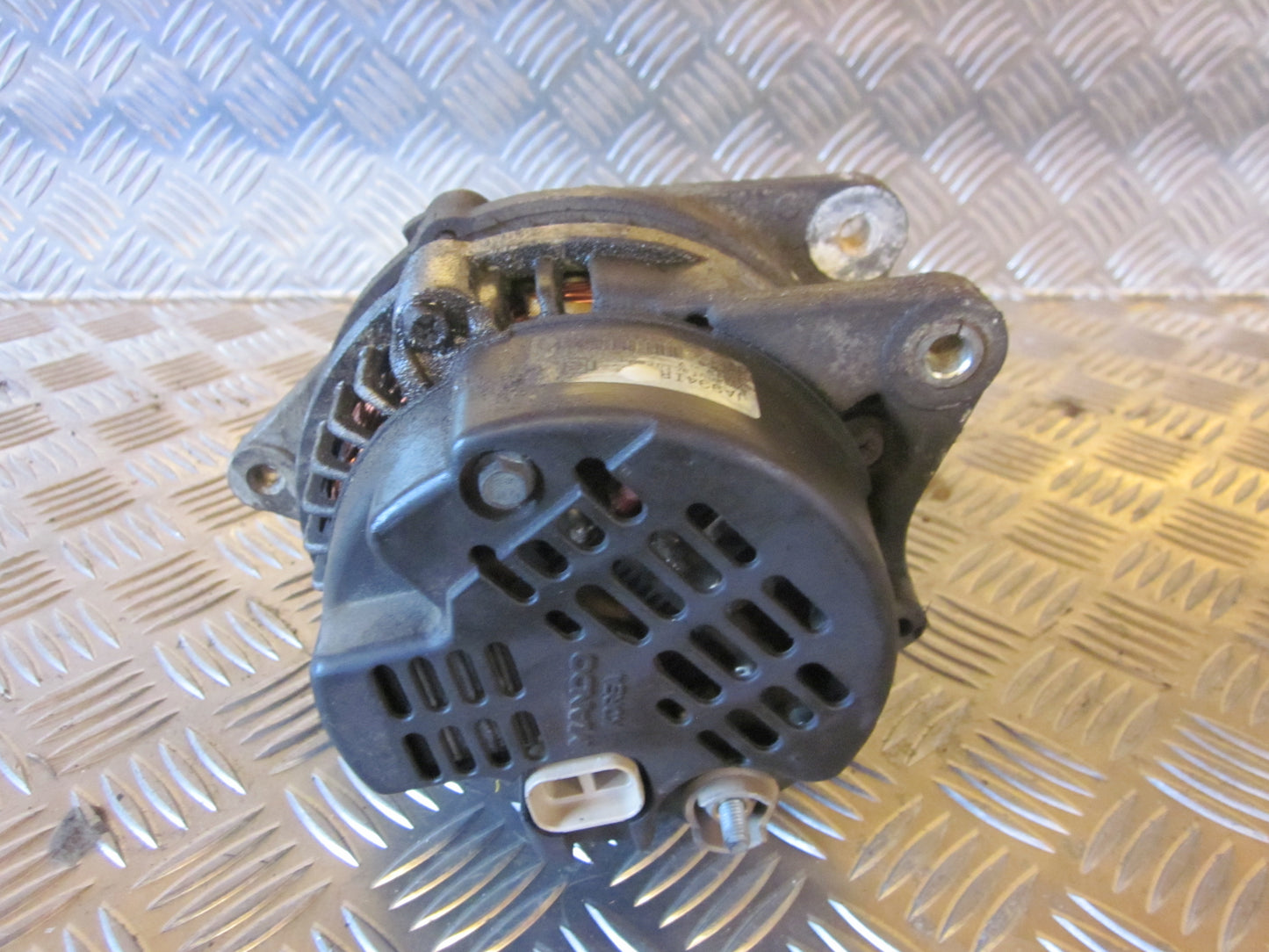 Hyundai Accent Generator Med OEM Nr. 3730022020 Fra Hyundai Ophugger