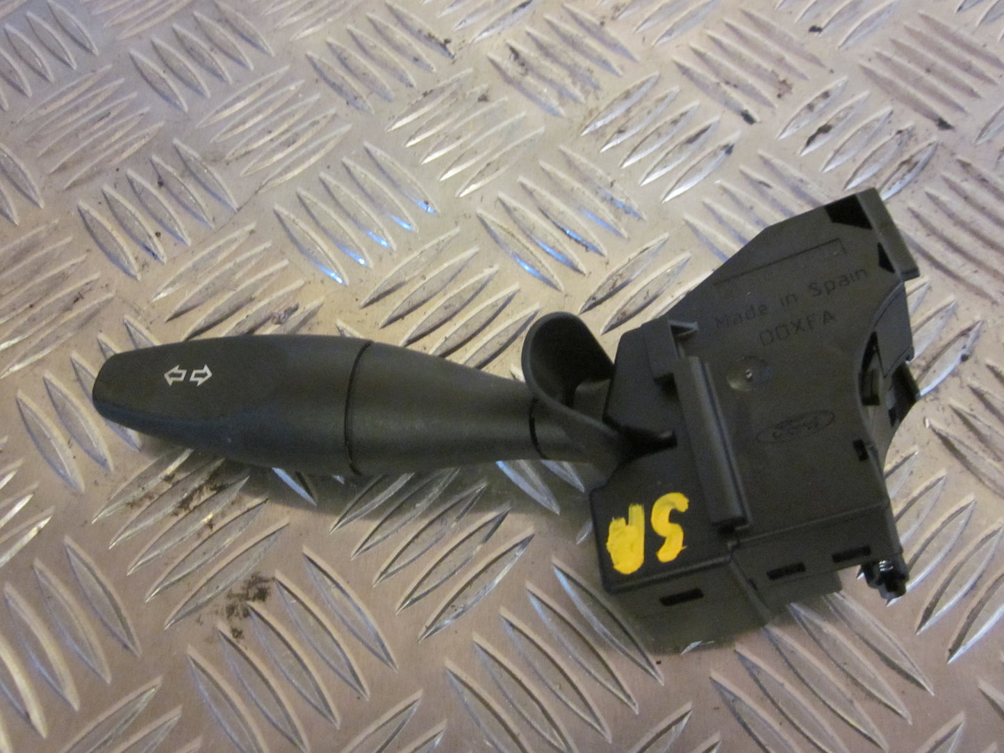 Ford Fiesta 6 Kontakt Blink Med OEM Nr. Ophugger Fra Ford Ophugger