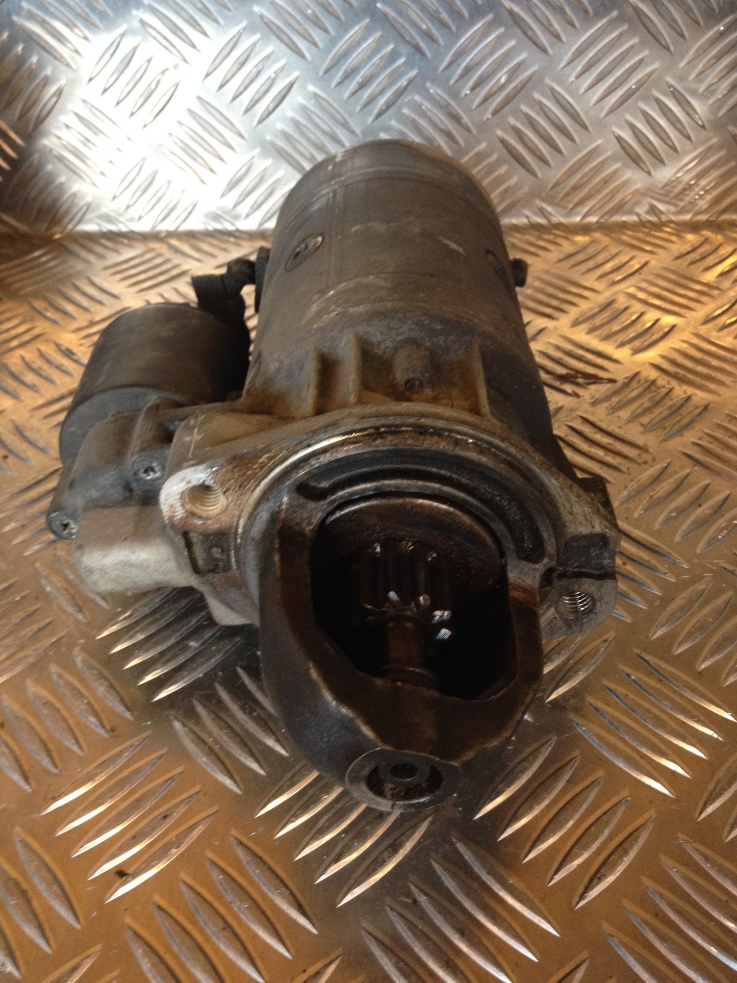 Mercedes E W210 Starter Med OEM Nr. 0001218162 Fra Mercedes Ophugger