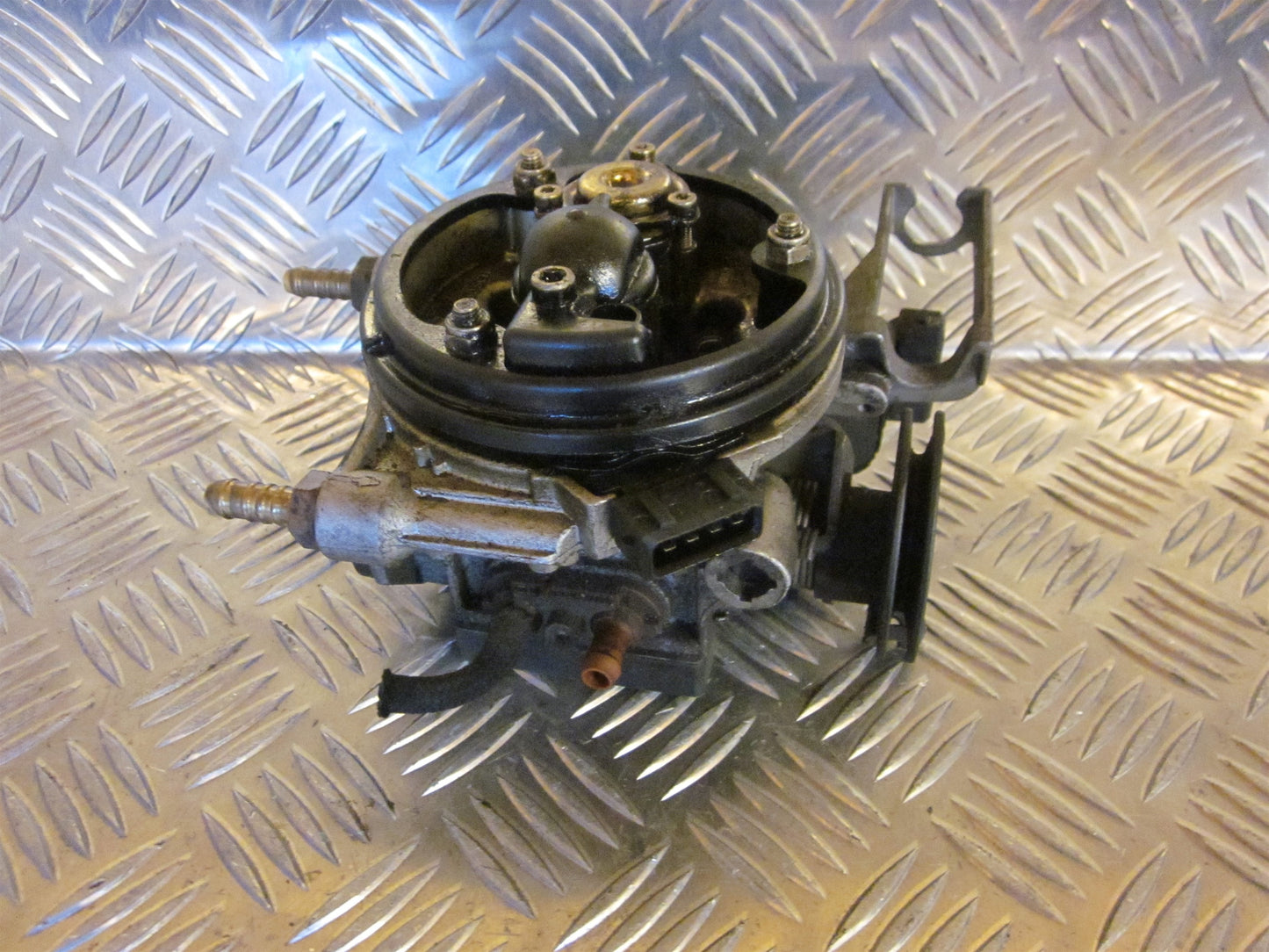VW Polo 3 5D 6N Indspr. Monopoint Med OEM Nr. Ophugger Fra VW Ophugger