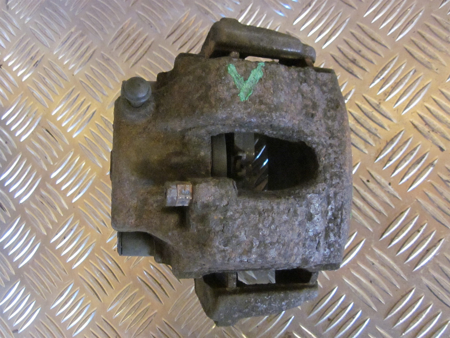 Mercedes E W210 Bremsekaliber VF Med OEM Nr. Ophugger Fra Mercedes Ophugger