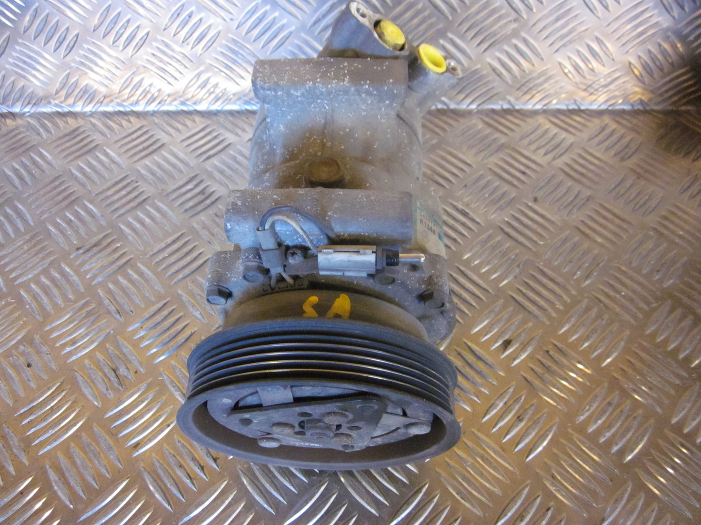 Renault Kangoo 1 Aircondition Pumpe Med OEM Nr. 7700273801 Fra Renault Ophugger