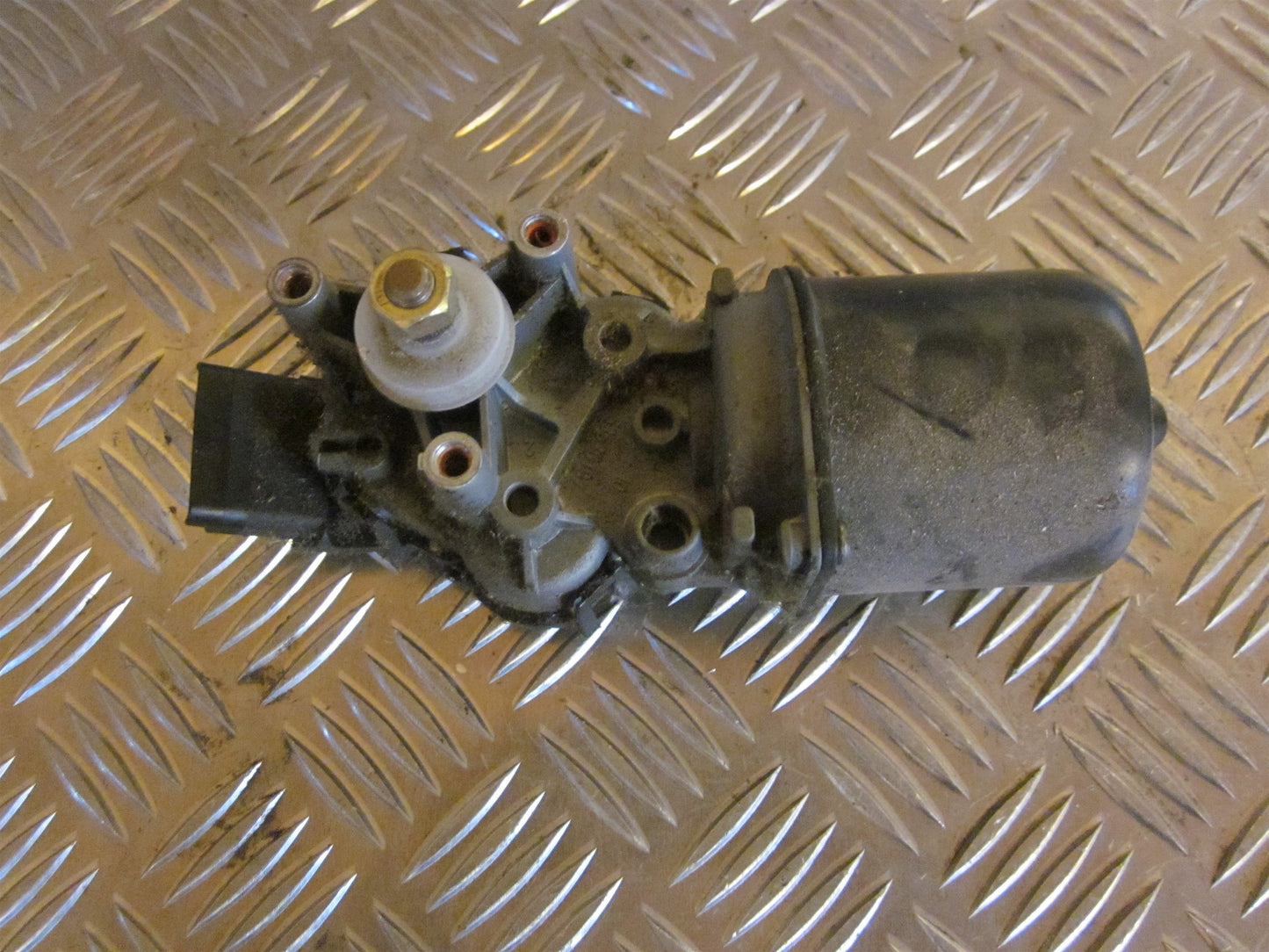 Renault Kangoo 1 Viskermotor Med OEM Nr. Ophugger Fra Renault Ophugger