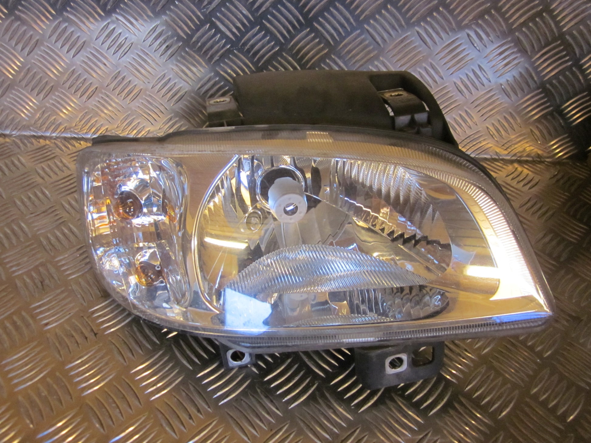 Seat Ibiza 6K2 Forlygte Med OEM Nr. 6K1941044A Fra Seat Ophugger