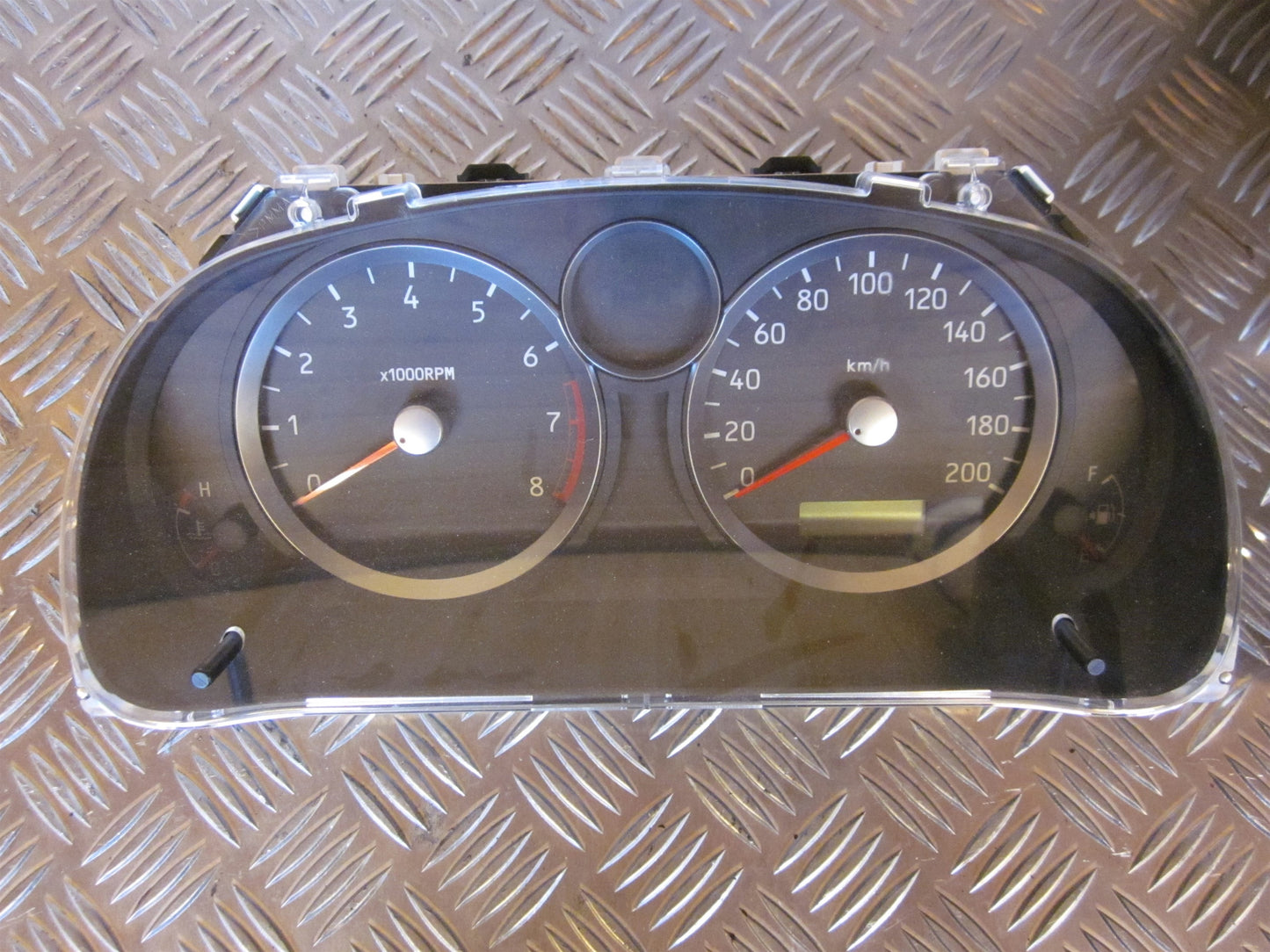 Suzuki Liana Speedometer - Instrument Med OEM Nr. 3411059J00 Fra Suzuki Ophugger