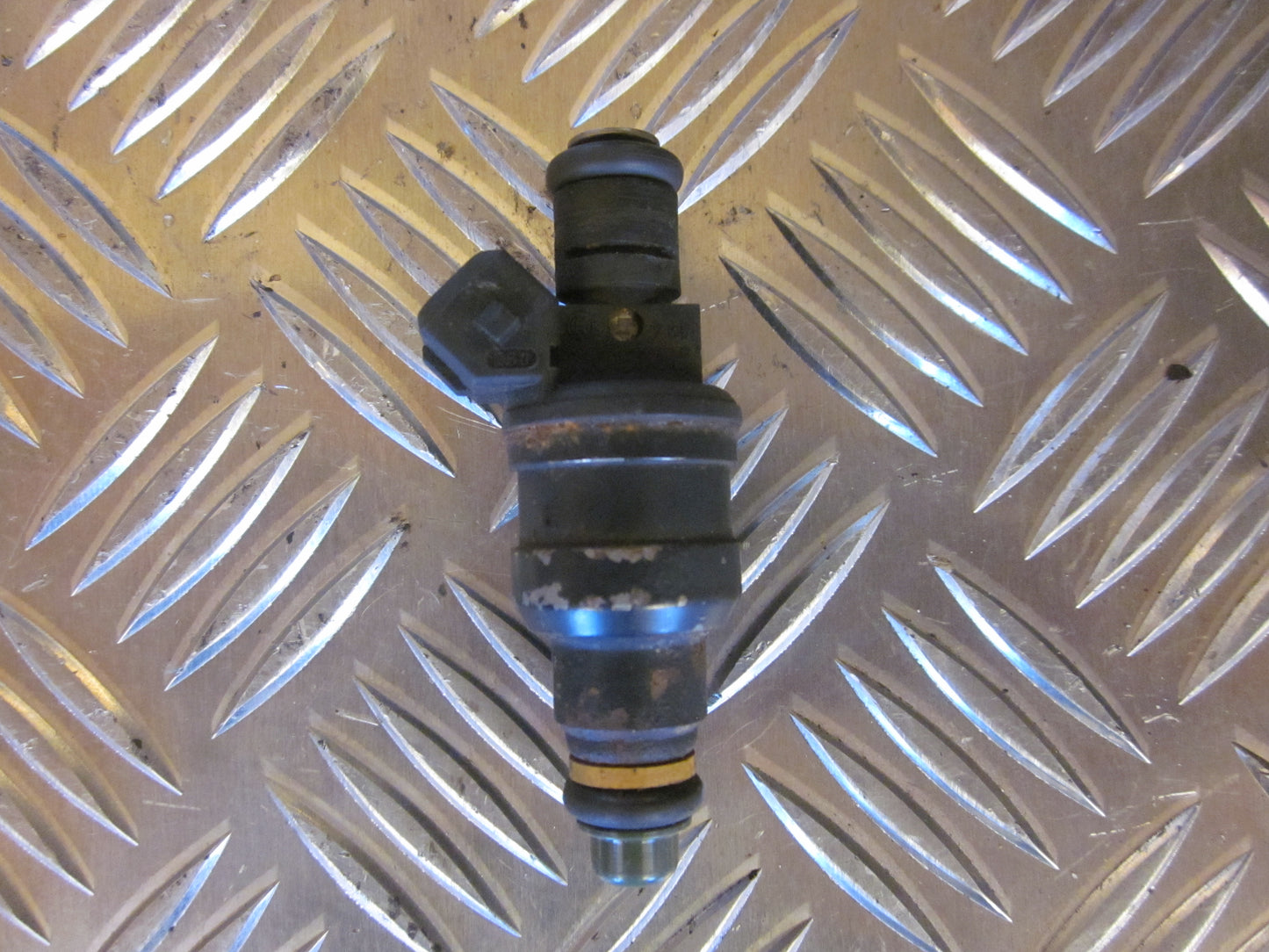 VW Passat 3B Dyse Med OEM Nr. 058133551A Fra VW Ophugger
