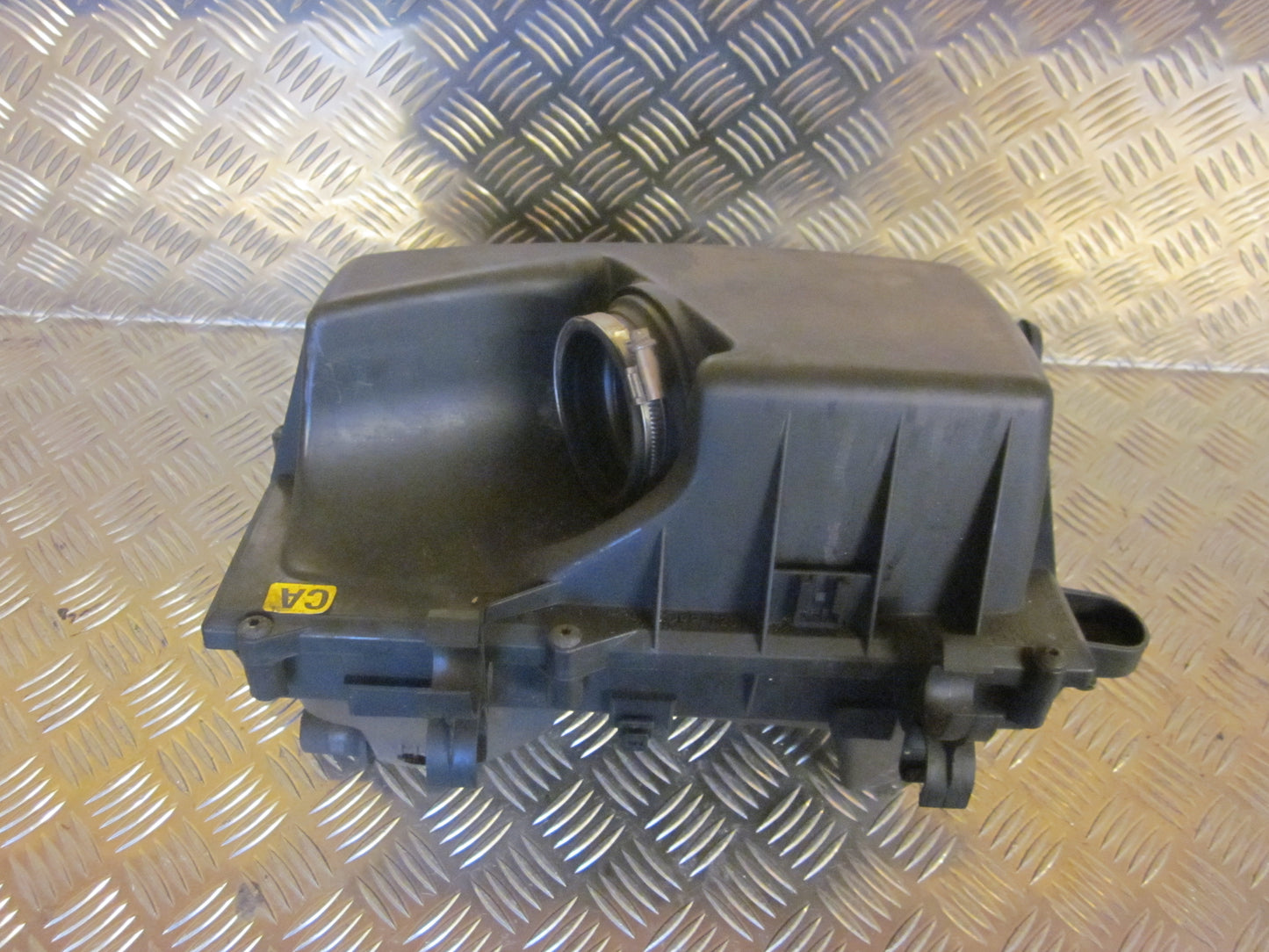 Opel Vectra C Luftfilterkasse Med OEM Nr. 55350912 Fra Opel Ophugger