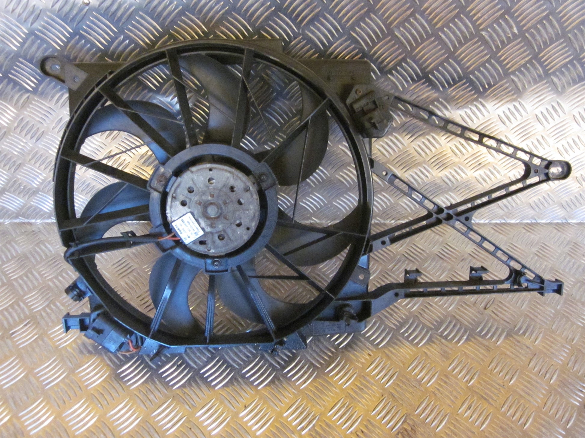 Opel Zafira A Kølerblæser El Med OEM Nr. Ophugger Fra Opel Ophugger