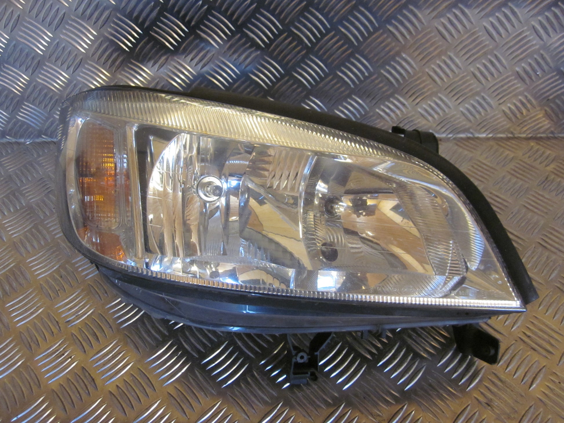 Opel Zafira A Forlygte Med OEM Nr. 9118792 Fra Opel Ophugger