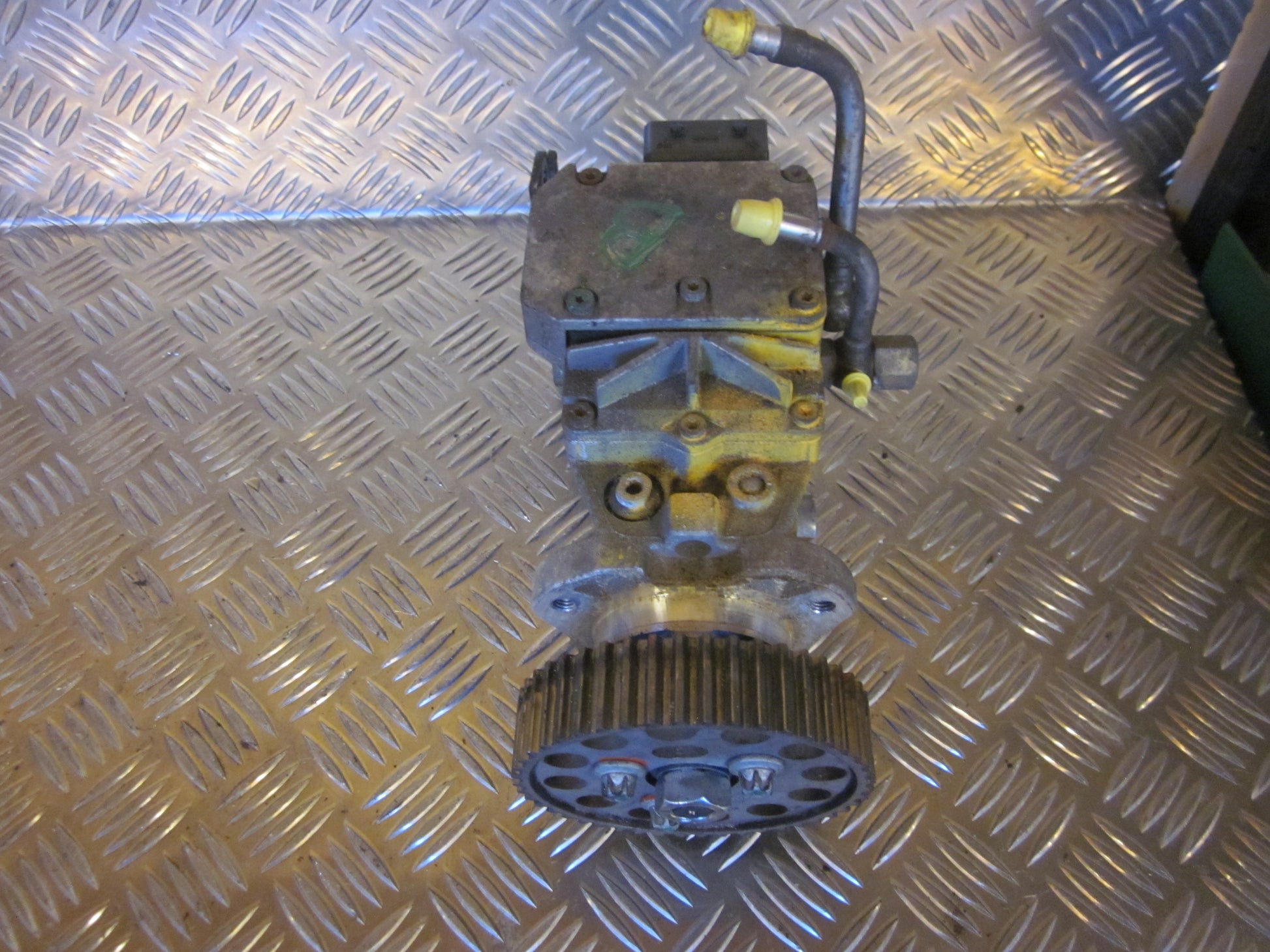 Opel Astra G Dieselpumpe Med OEM Nr. 0470004003 Fra Opel Ophugger