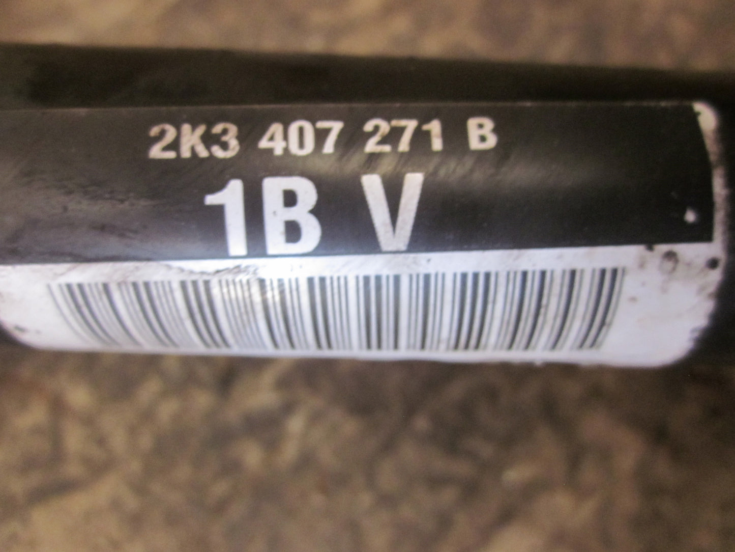 VW Caddy 2K Trækaksel For V Med OEM Nr. Ophugger Fra VW Ophugger