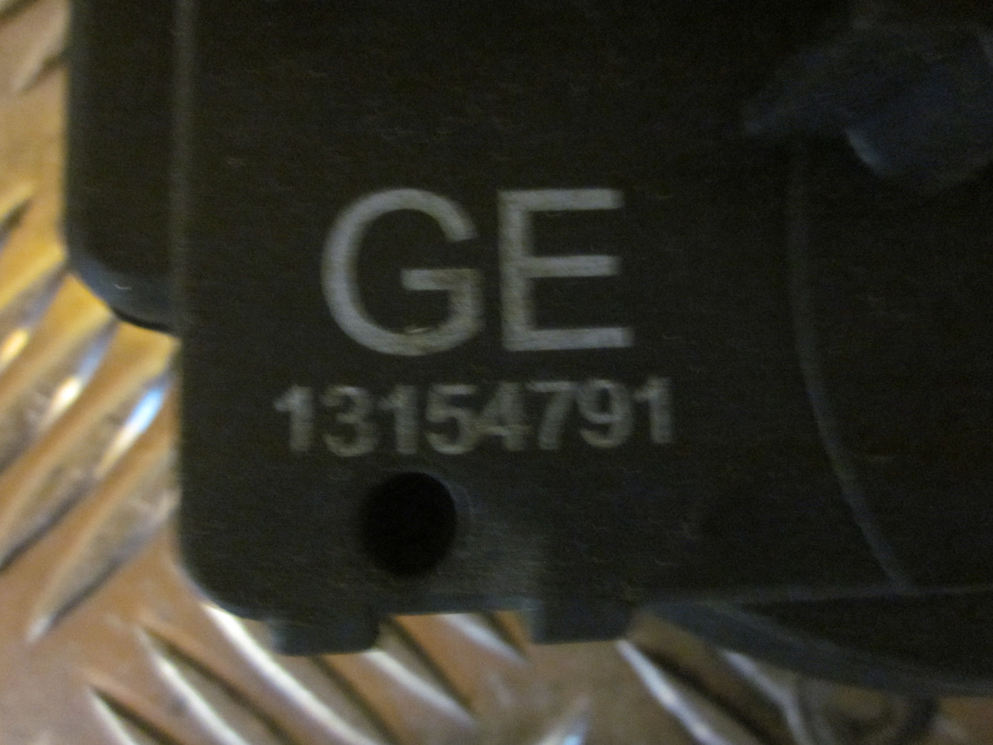 Opel Combo C Dørlås Med OEM Nr. Ophugger Fra Opel Ophugger