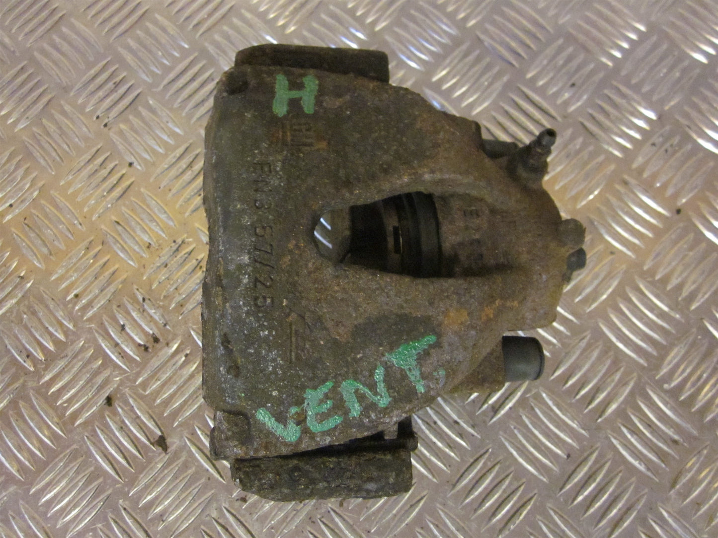 Opel Combo C Bremsekaliber HF Med OEM Nr. Ophugger Fra Opel Ophugger