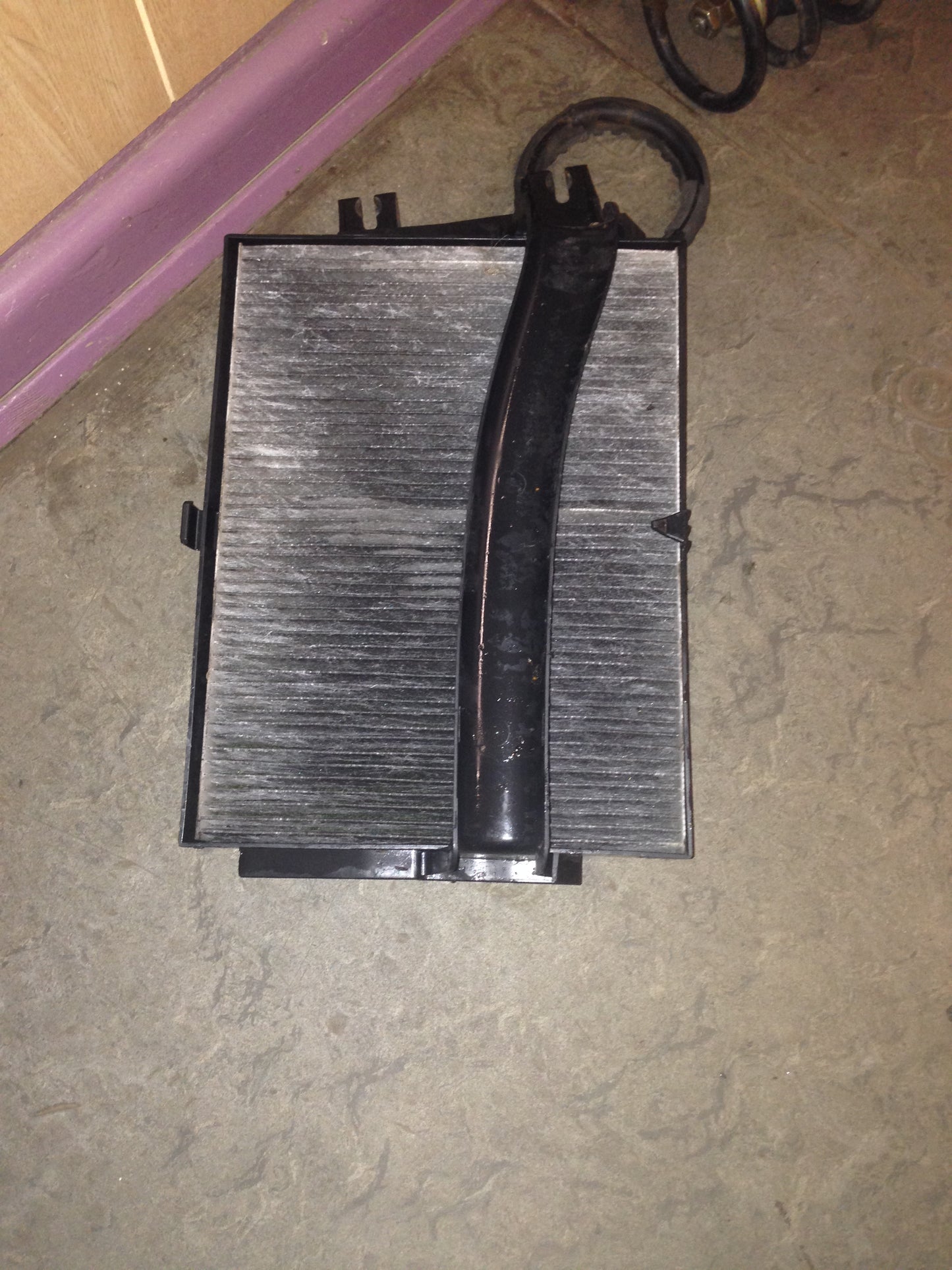 VW Passat 3B Pollenfilter Med OEM Nr. Ophugger Fra VW Ophugger