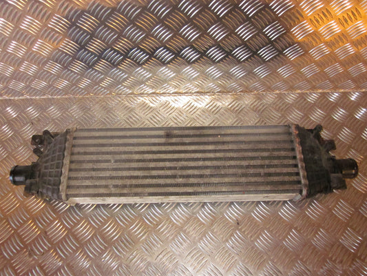Ford Fusion 1 Køler Intercooler Med OEM Nr. Ophugger Fra Ford Ophugger
