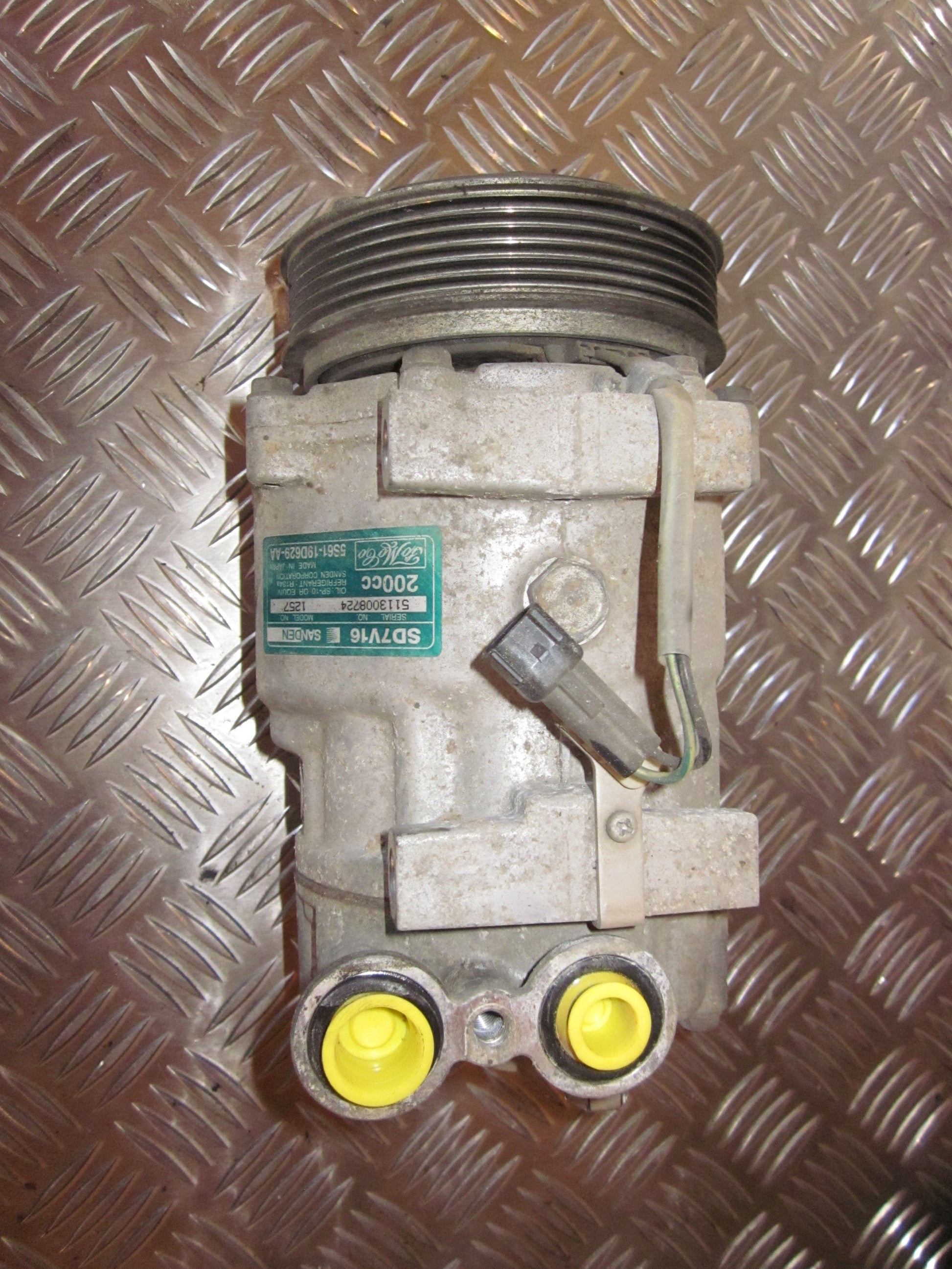 Ford Fusion 1 Aircondition Pumpe Med OEM Nr. 5S6119D629AA Fra Ford Ophugger