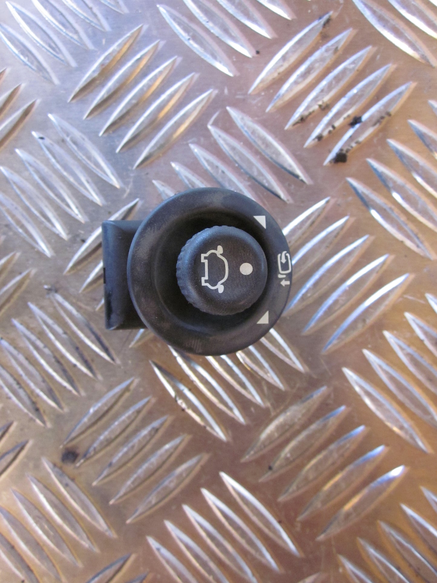 Ford Fusion 1 Kontakt Sidespejl Med OEM Nr. Ophugger Fra Ford Ophugger