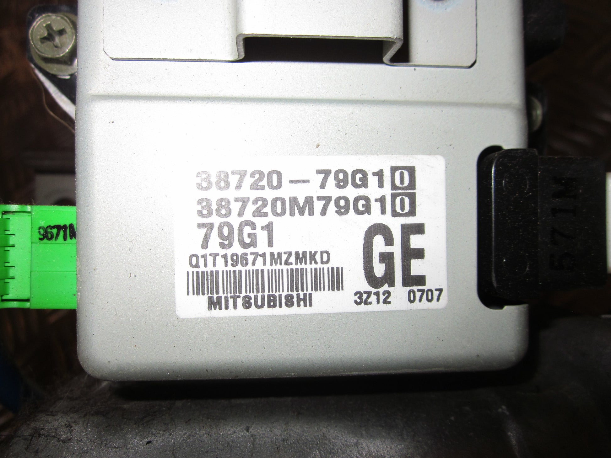 Suzuki Alto Ratstamme M/El-Servo Med OEM Nr. Ophugger Fra Suzuki Ophugger