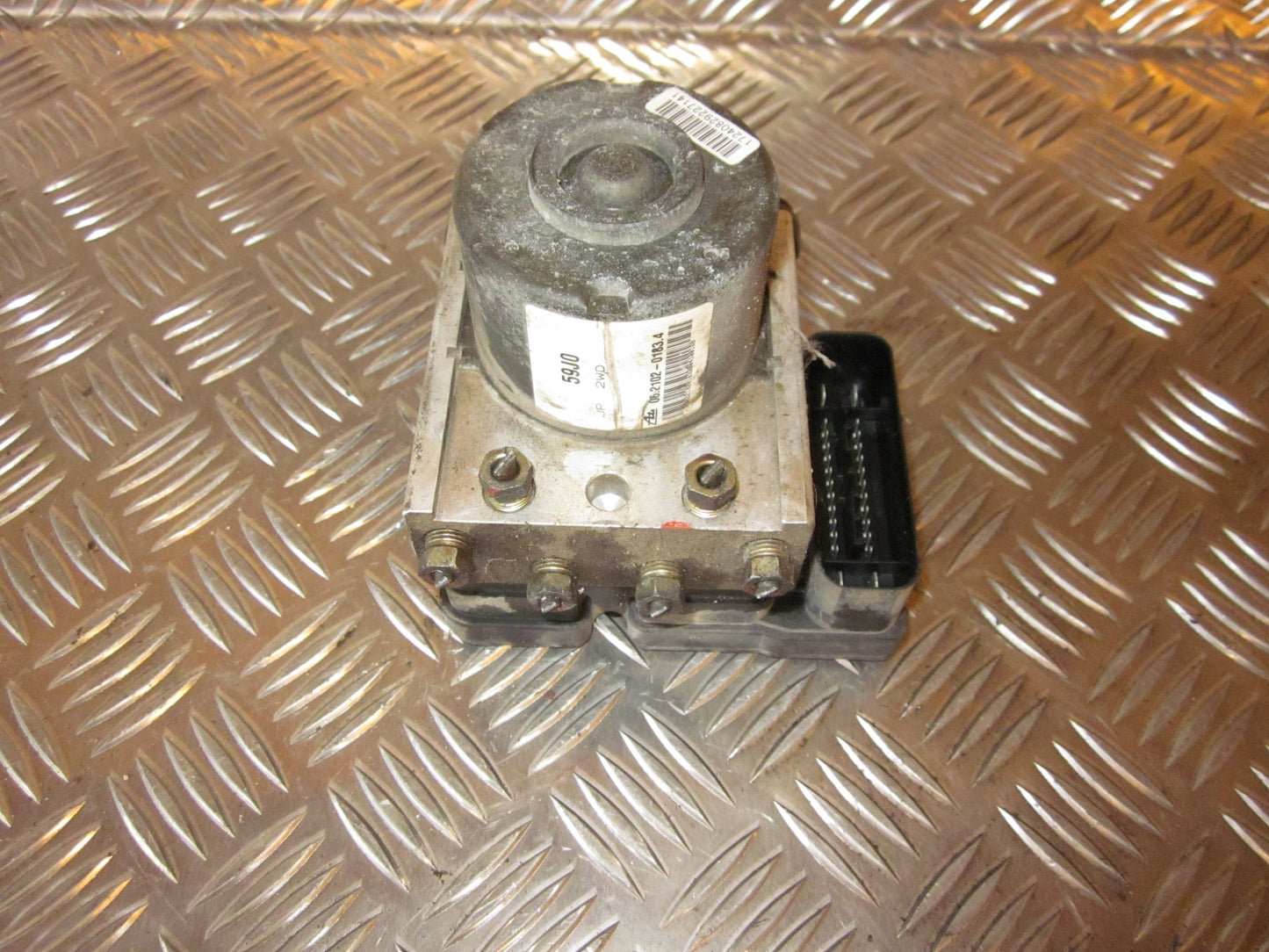 Suzuki Liana Abs Pumpe Med OEM Nr. 5611059JA0 Fra Suzuki Ophugger