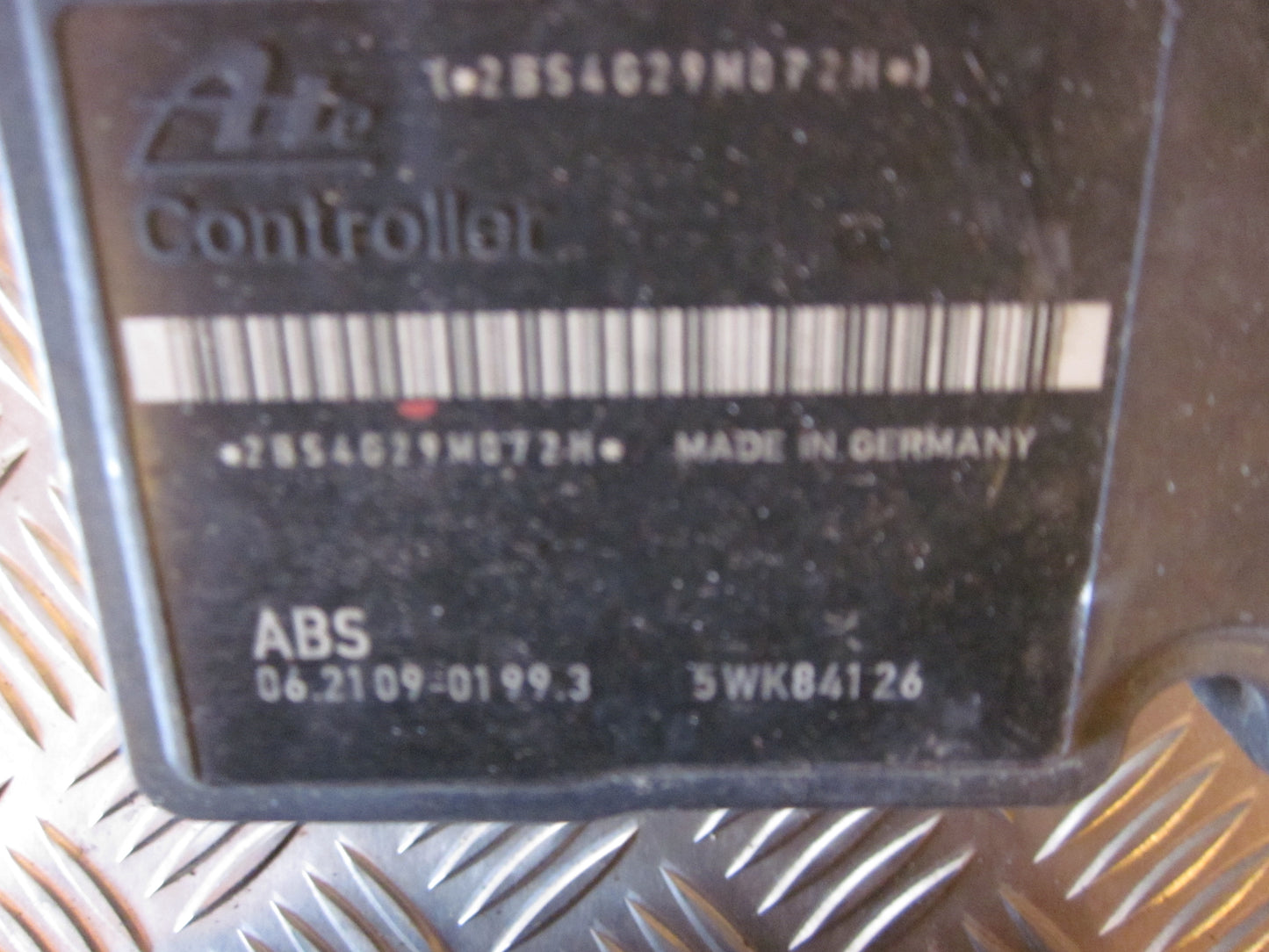 Suzuki Liana Abs Pumpe Med OEM Nr. 5611059JA0 Fra Suzuki Ophugger