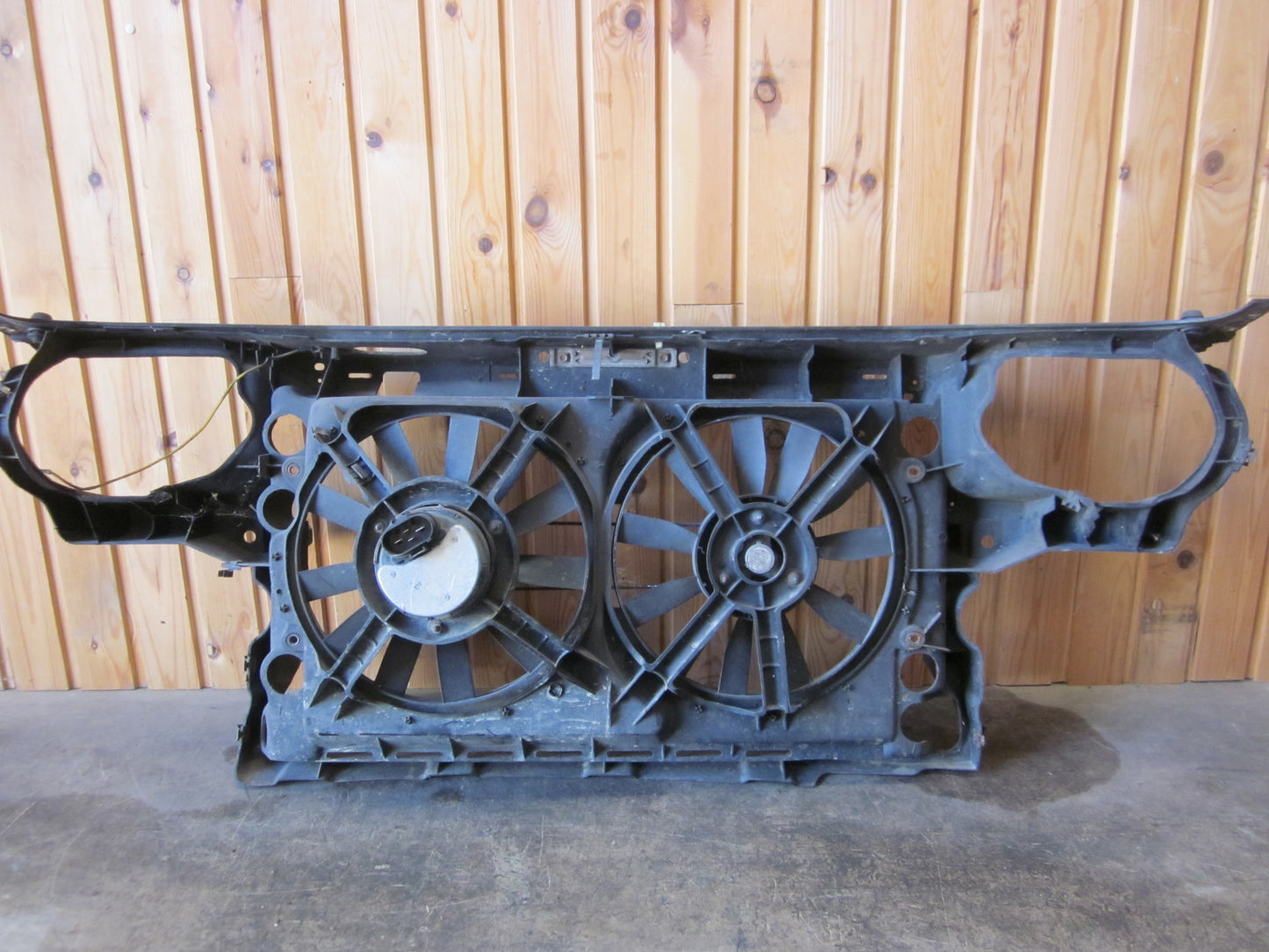 VW Golf 3 1H Frontplade Med OEM Nr. Ophugger Fra VW Ophugger