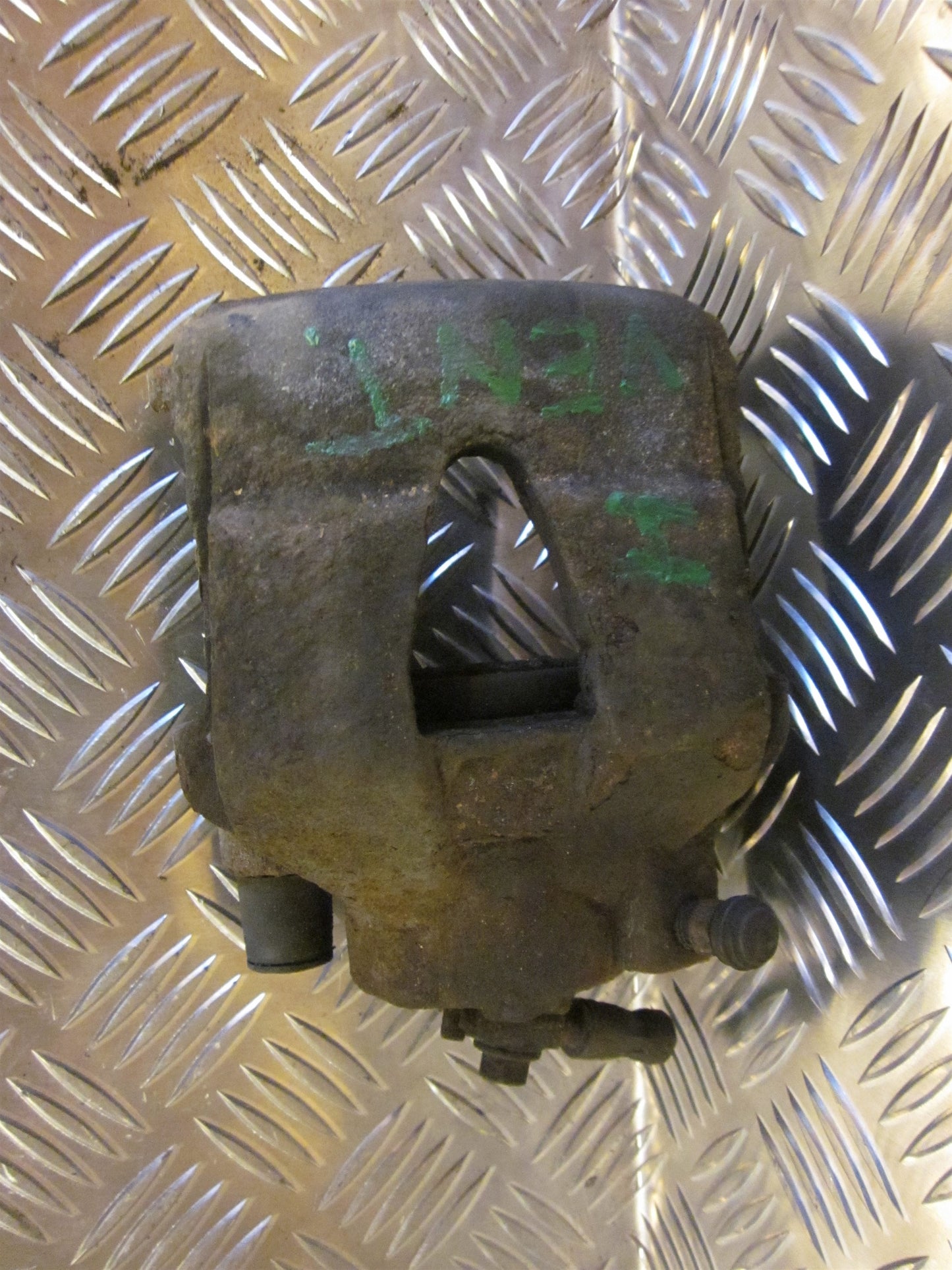 VW Golf 4 1J Bremsekaliber HF Med OEM Nr. Ophugger Fra VW Ophugger