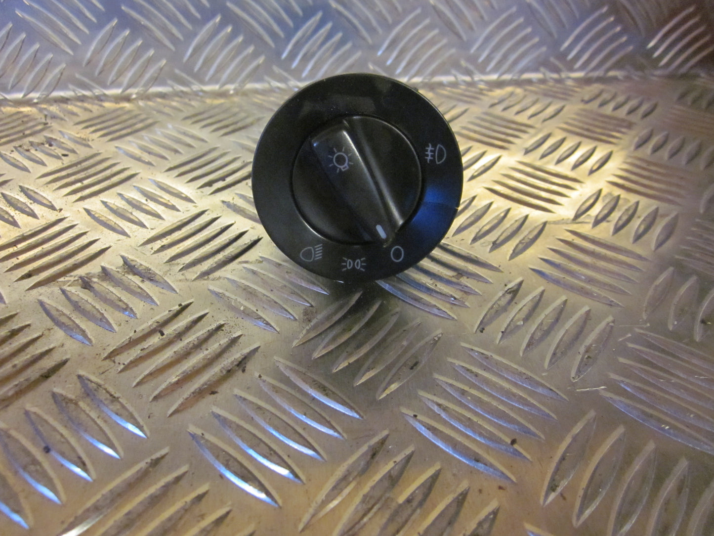 VW Golf 4 1J Kontakt Lys Med OEM Nr. 1C0941531 Fra VW Ophugger
