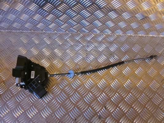 Ford Focus Dørlås Med OEM Nr. Ophugger Fra Ford Ophugger