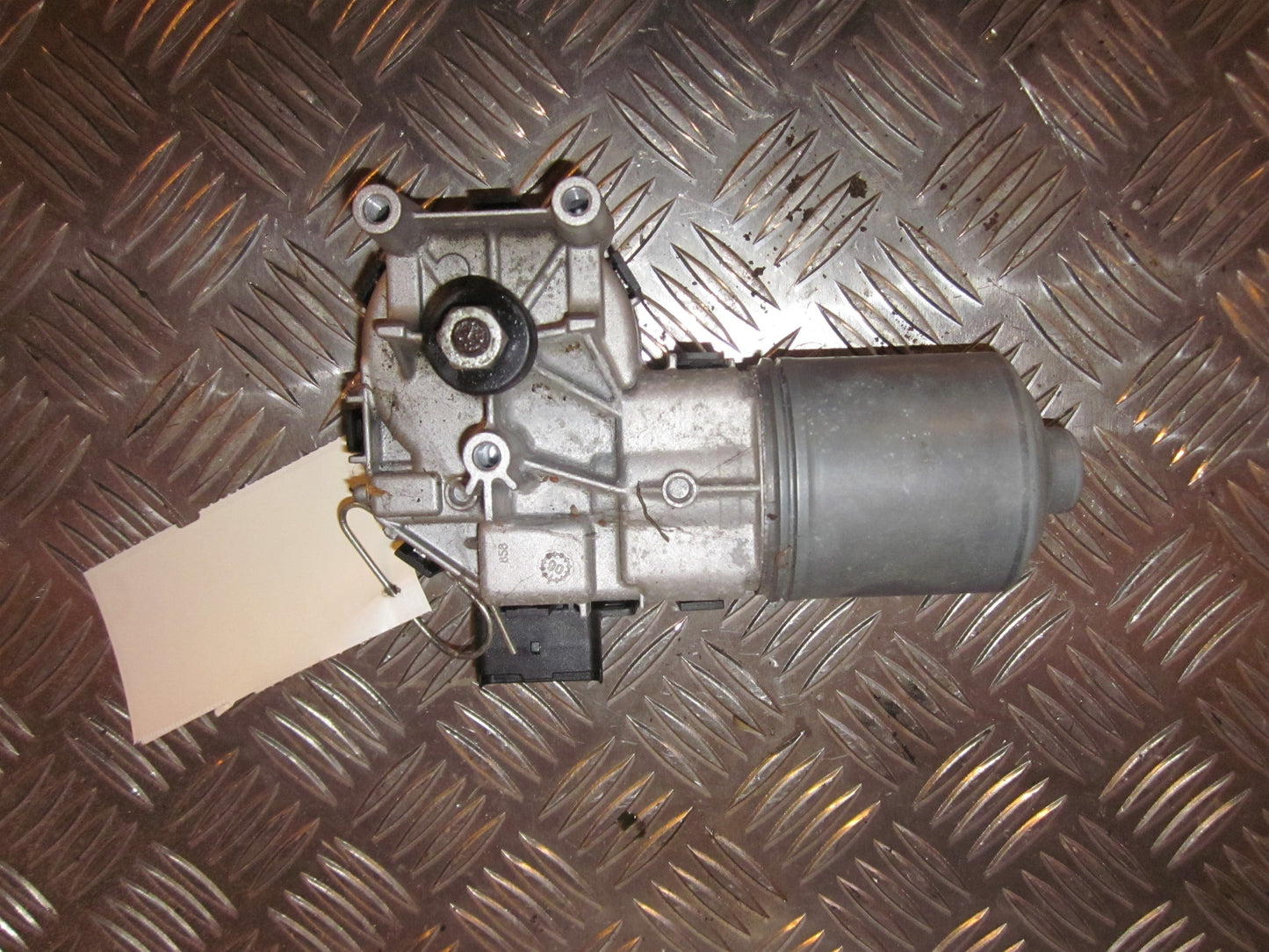 Citroen C5 Viskermotor Med OEM Nr. 0390241700 Fra Citroen Ophugger