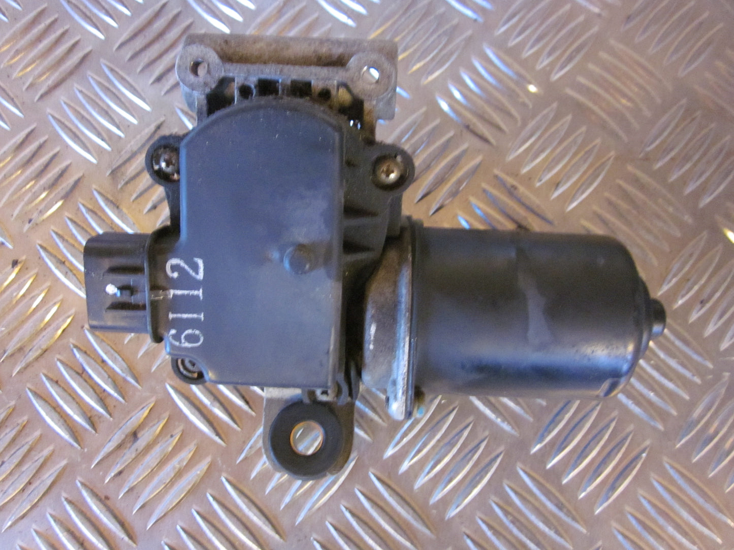 Chevrolet Nubira Viskermotor Med OEM Nr. Ophugger Fra Chevrolet Ophugger