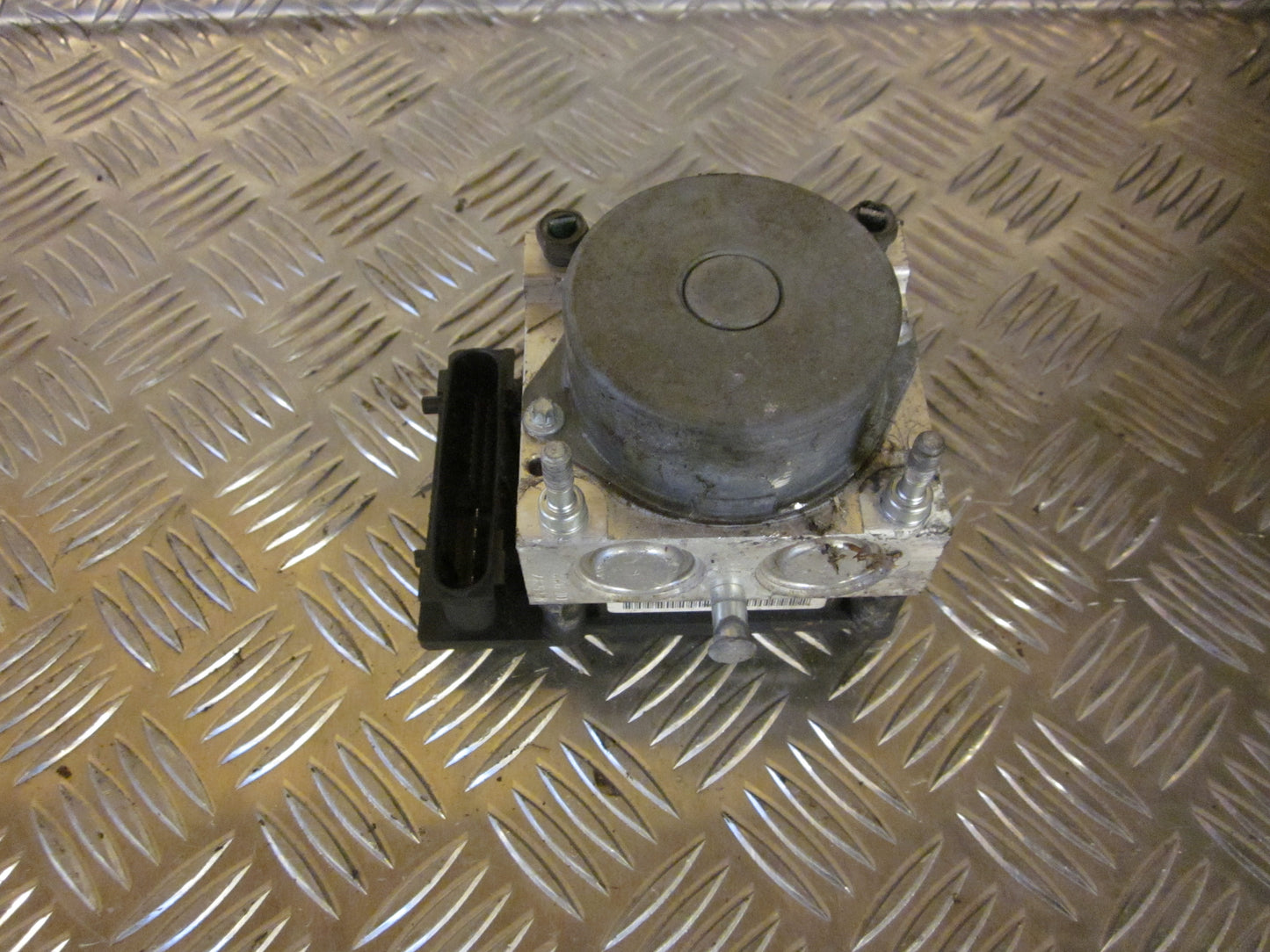 Renault Clio 2 Abs Pumpe Med OEM Nr. 0265800656 Fra Renault Ophugger