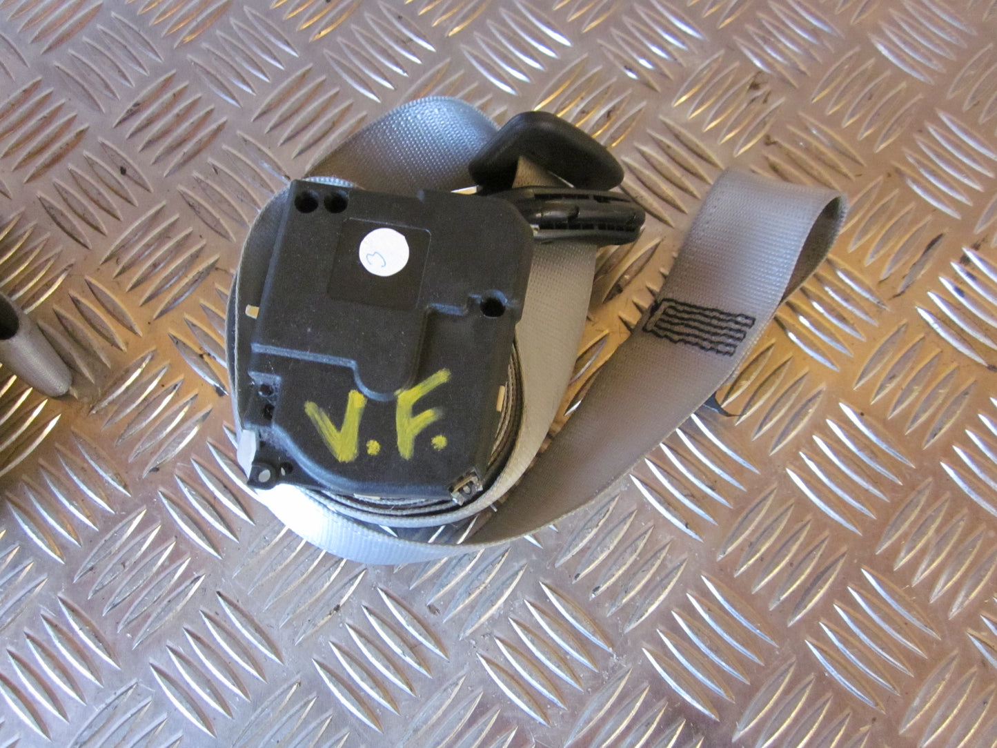 Opel Corsa C Sikkerhedsseler For Med OEM Nr. 09114855N Fra Opel Ophugger