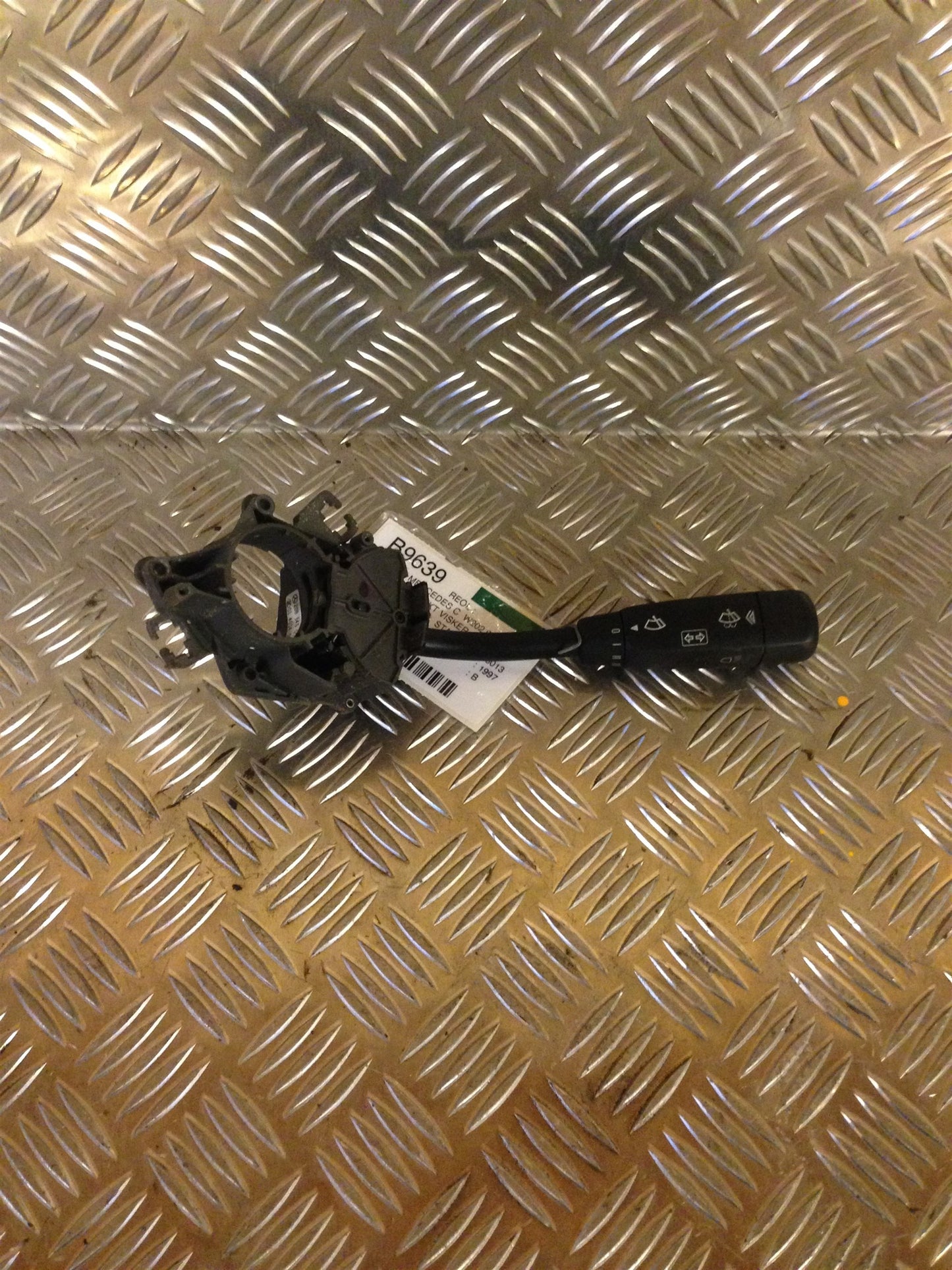 Mercedes C 180-280 W202 Kontakt Visker Med OEM Nr. Ophugger Fra Mercedes Ophugger