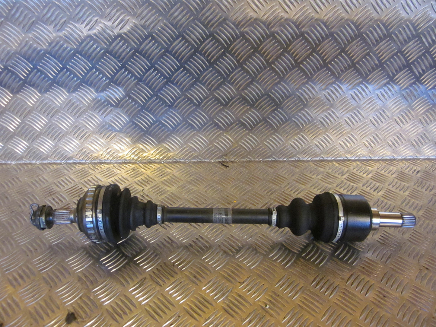 Peugeot 406 Trækaksel For V Med OEM Nr. Ophugger Fra Peugeot Ophugger