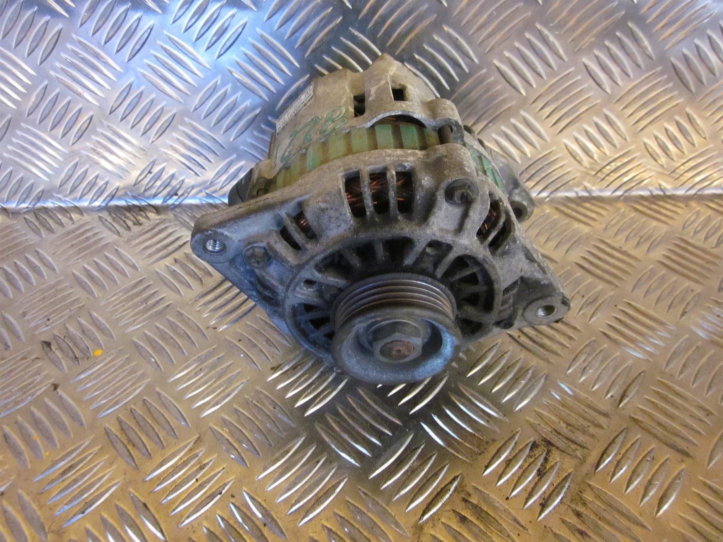 Kia Sephia Generator Med OEM Nr. AB170036 Fra Kia Ophugger