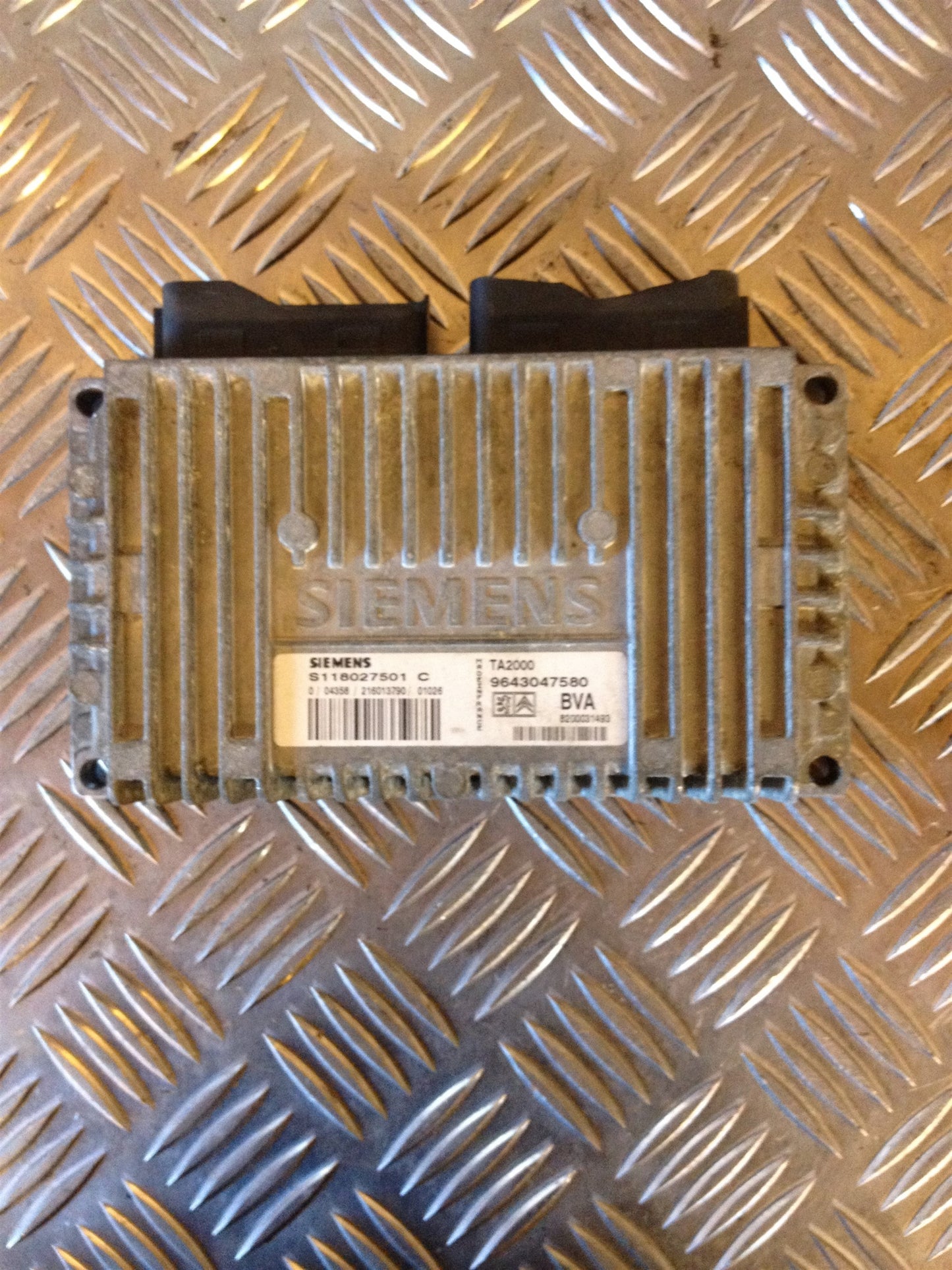 Peugeot 806 Automatgear Elboks Med OEM Nr. Ophugger Fra Peugeot Ophugger