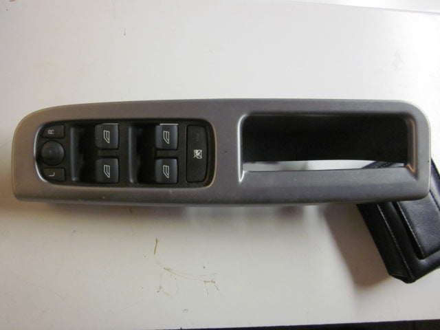 Volvo S40/V50 Kontakt Rudehejs Med OEM Nr. Ophugger Fra Volvo Ophugger