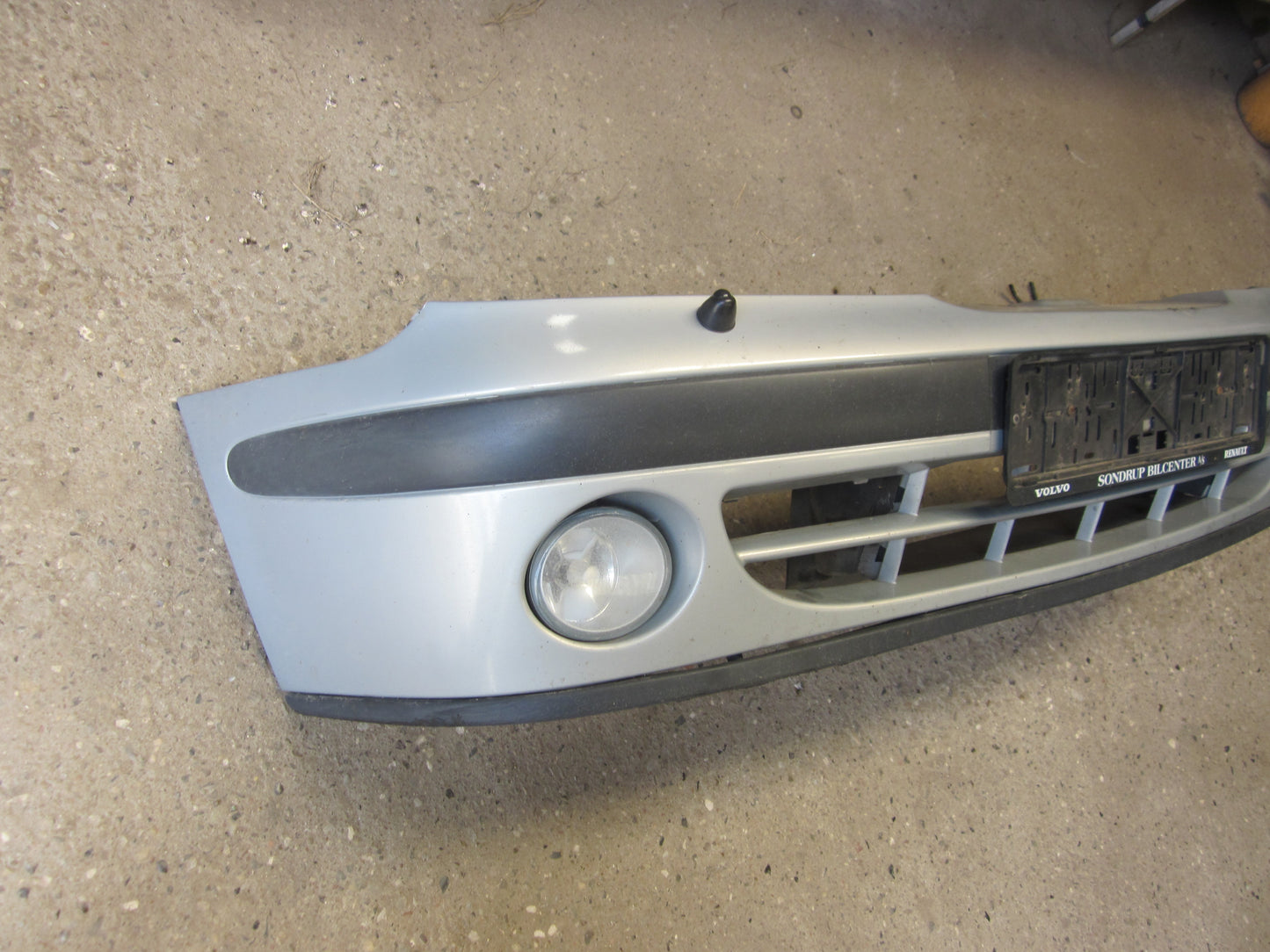 Renault Megane Forkofanger Med OEM Nr. 7701471765 Fra Renault Ophugger