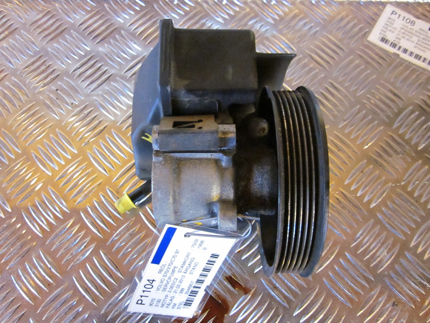 Volvo 70 Serie Servopumpe Med OEM Nr. Ophugger Fra Volvo Ophugger