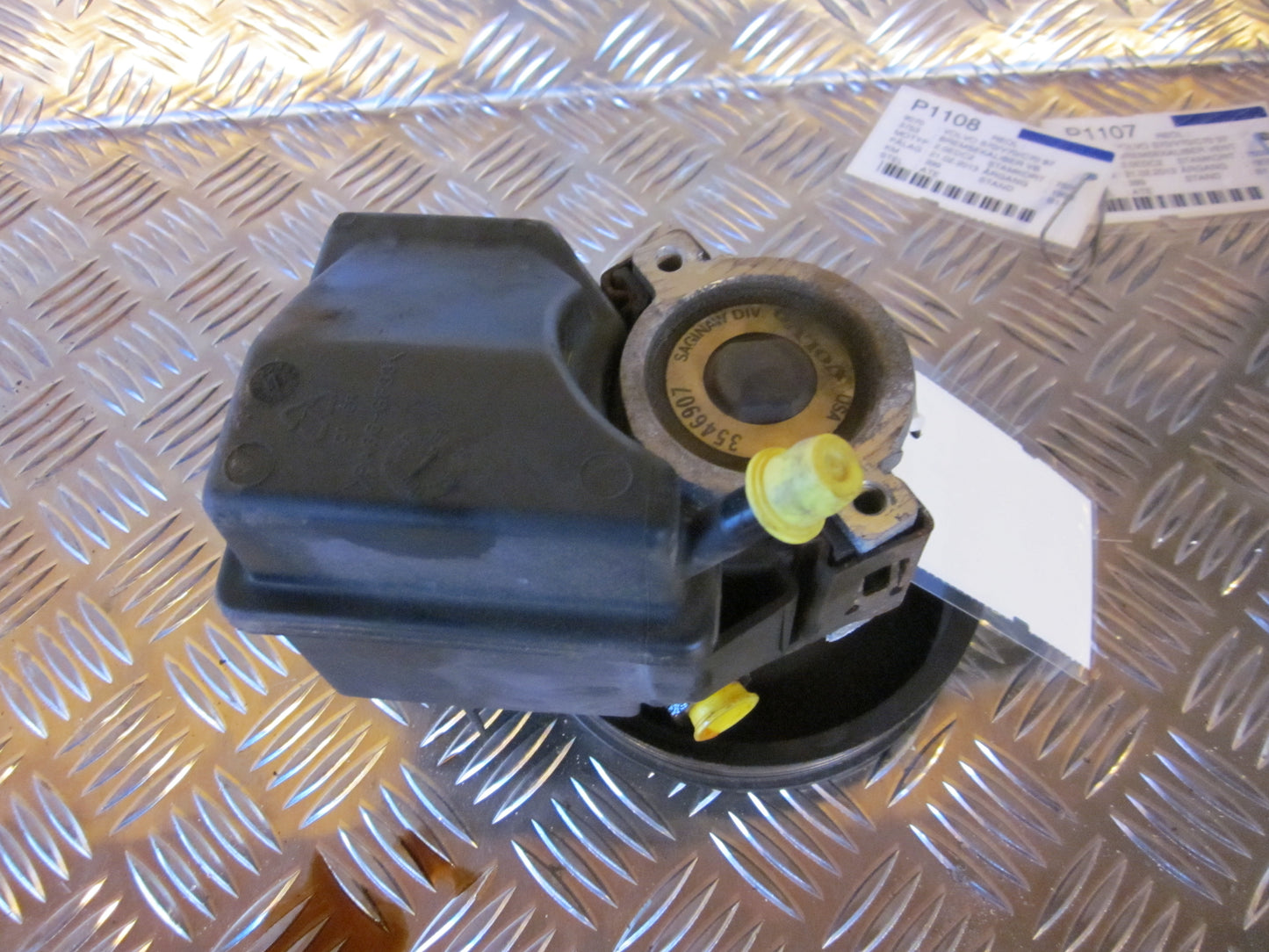 Volvo 70 Serie Servopumpe Med OEM Nr. Ophugger Fra Volvo Ophugger