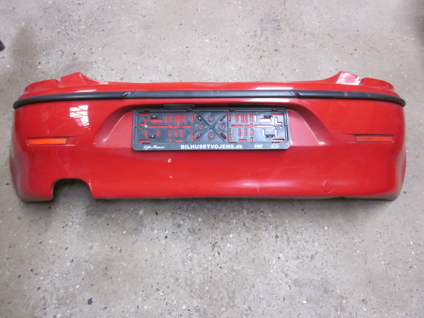 Alfa Romeo 147 Bagkofanger Med OEM Nr. 71777575 Fra Alfa Romeo Ophugger