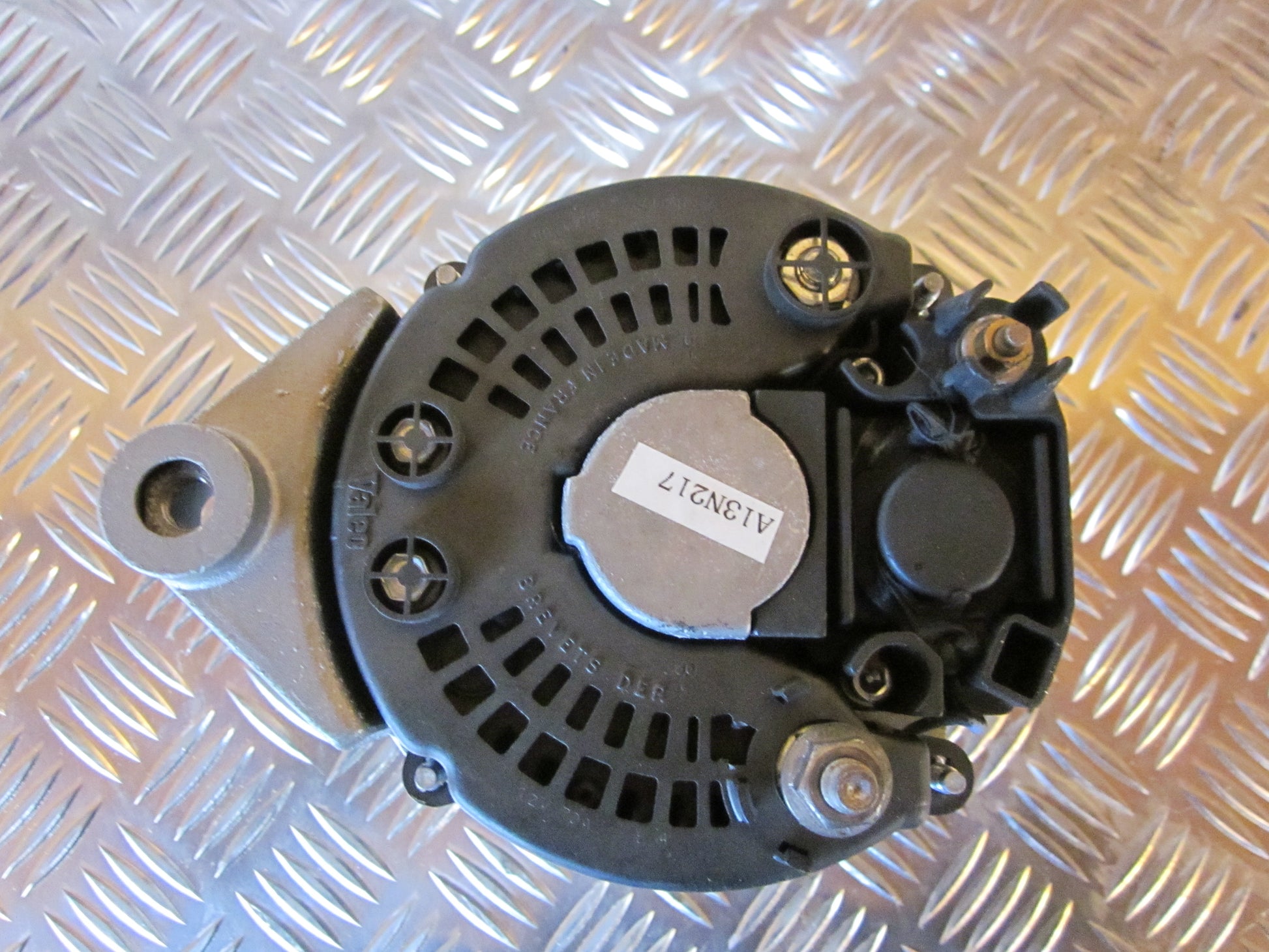 Peugeot 405 Generator Med OEM Nr. a13n217 Fra Peugeot Ophugger