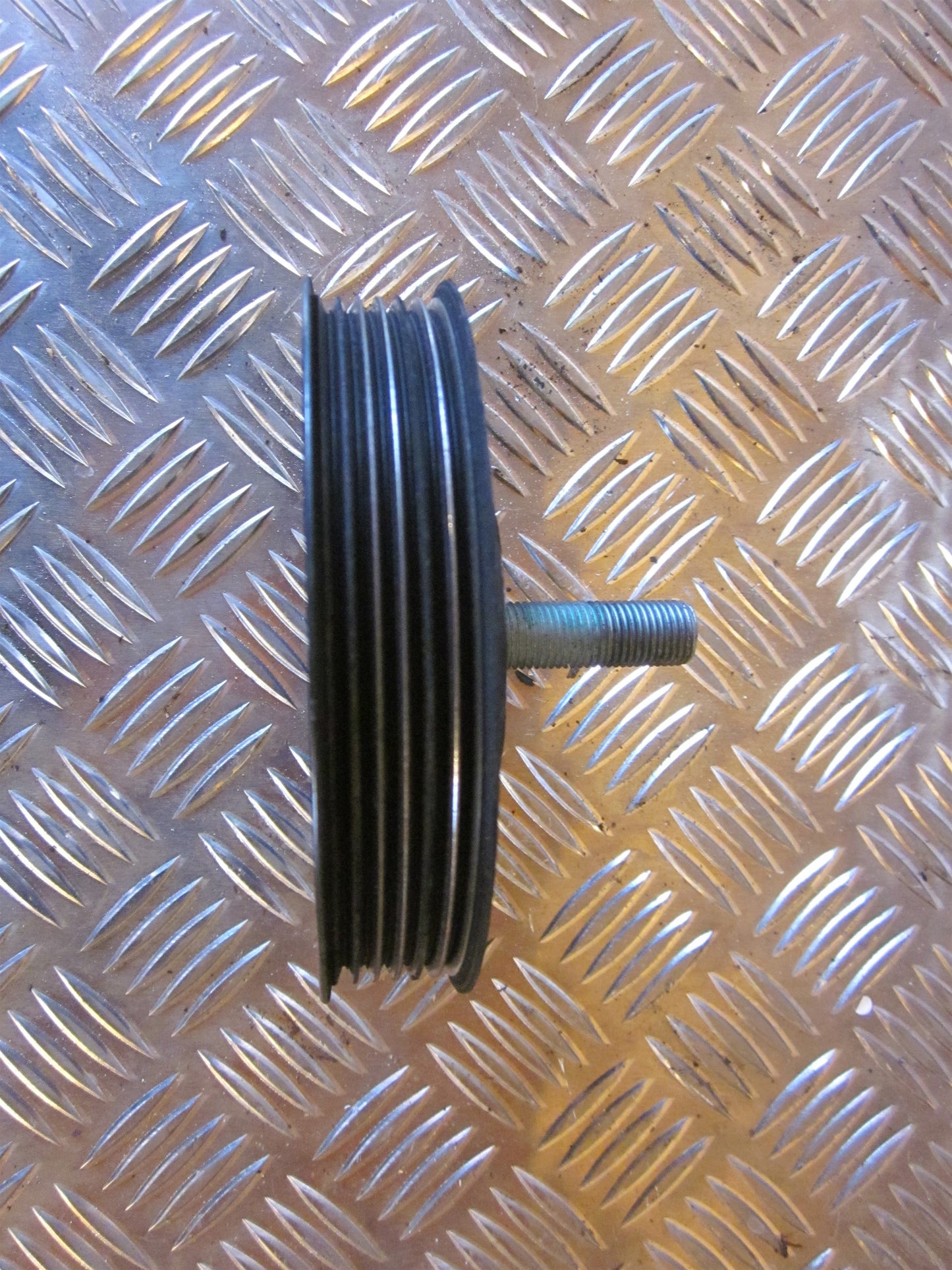 VW Golf 4 1J Krumtap Remskive Servo Med OEM Nr. 036105255C Fra VW Ophugger