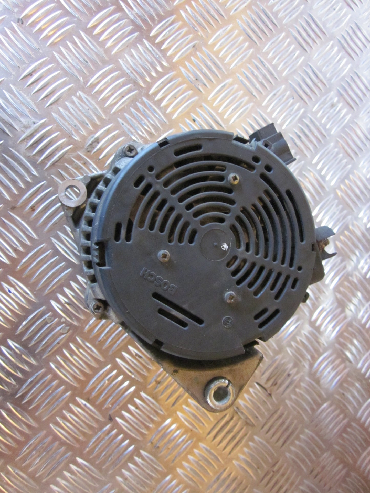 Ford Mondeo 2 Generator Med OEM Nr. 0123212001 Fra Ford Ophugger