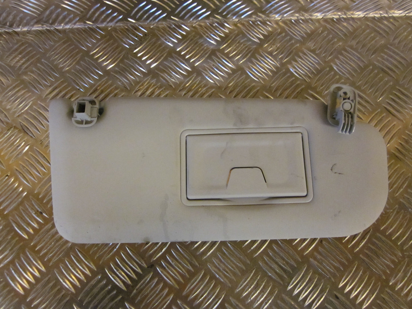 Mazda 6 GG/GY Solskærm Med OEM Nr. Ophugger Fra Mazda Ophugger