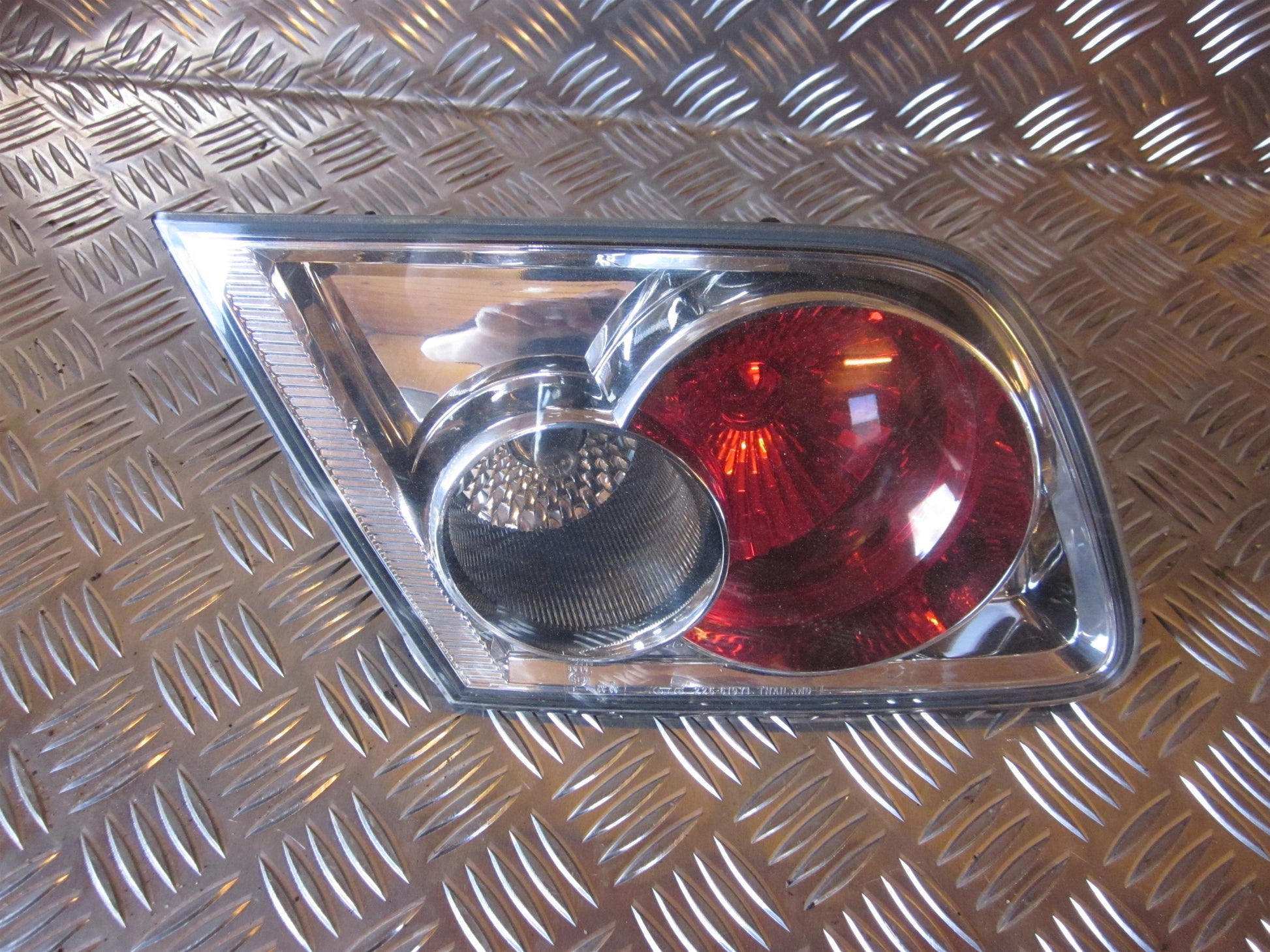 Mazda 6 GG/GY Baglygte Med OEM Nr. Ophugger Fra Mazda Ophugger