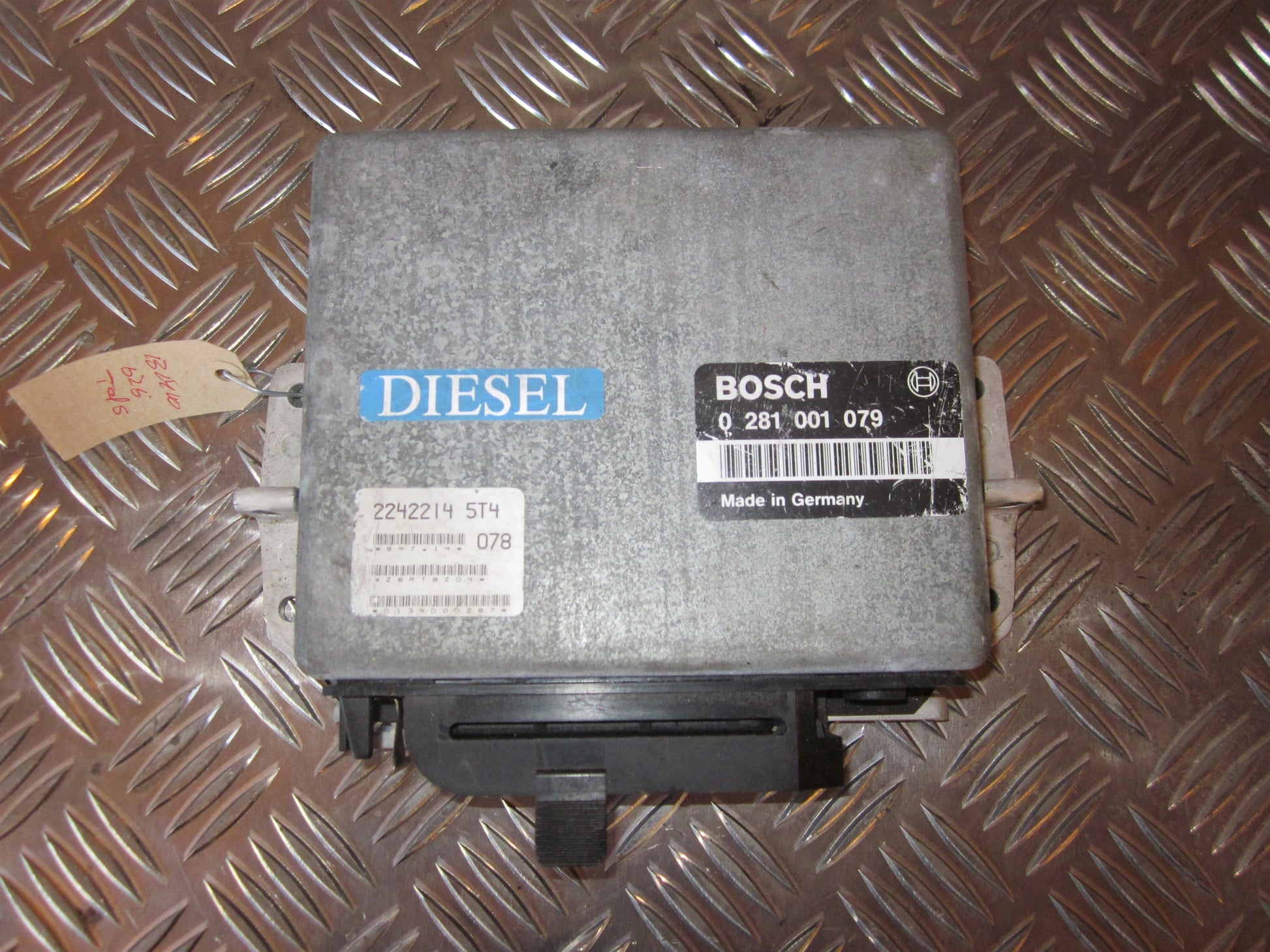 BMW 5-Serie E34 Motorstyring - Motorstyreboks - Injection Elboks Med OEM Nr. Ophugger Fra BMW Ophugger