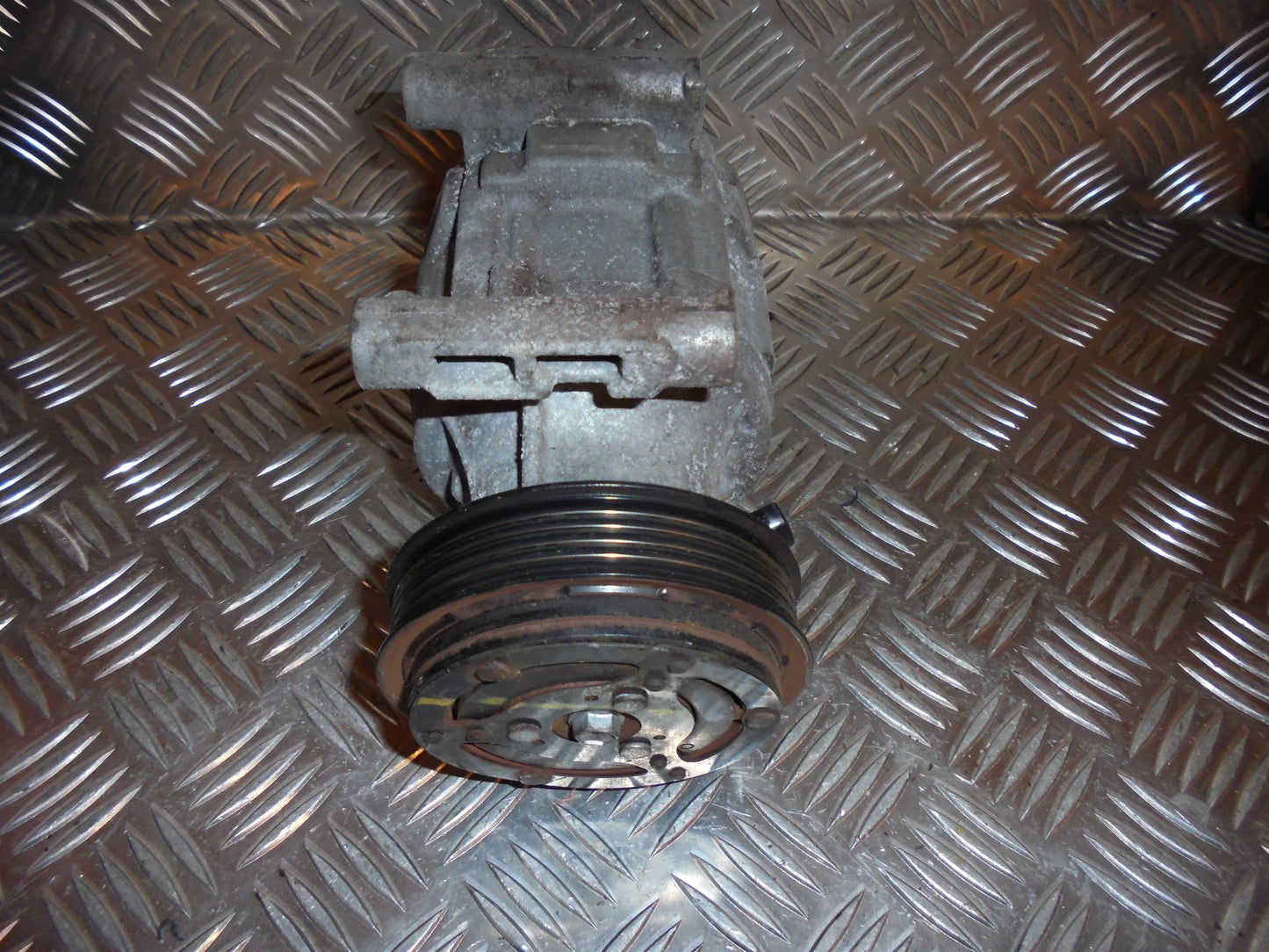 Fiat 500 Aircondition Pumpe Med OEM Nr. Ophugger Fra Fiat Ophugger