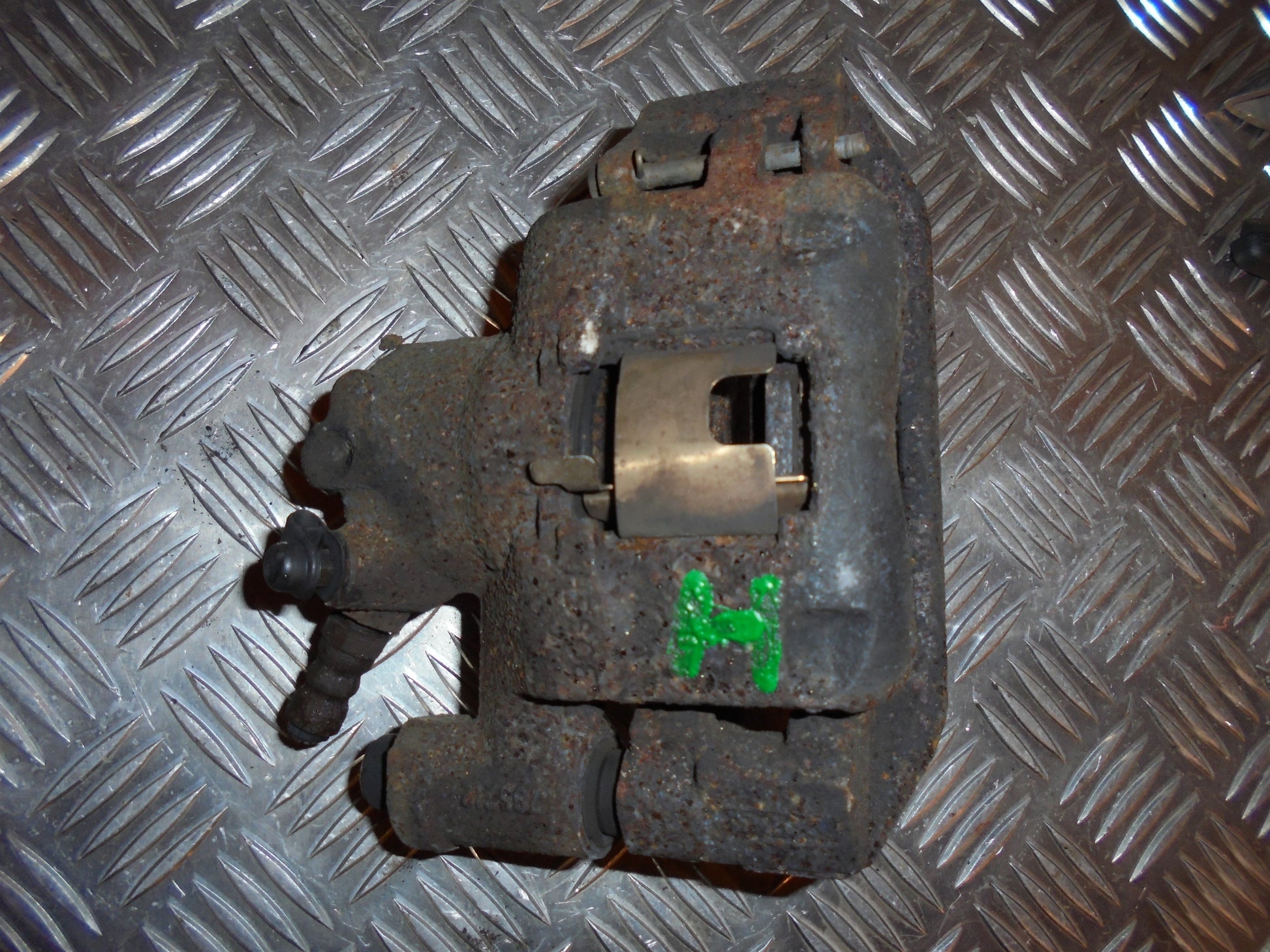 Fiat 500 Bremsekaliber HF Med OEM Nr. Ophugger Fra Fiat Ophugger