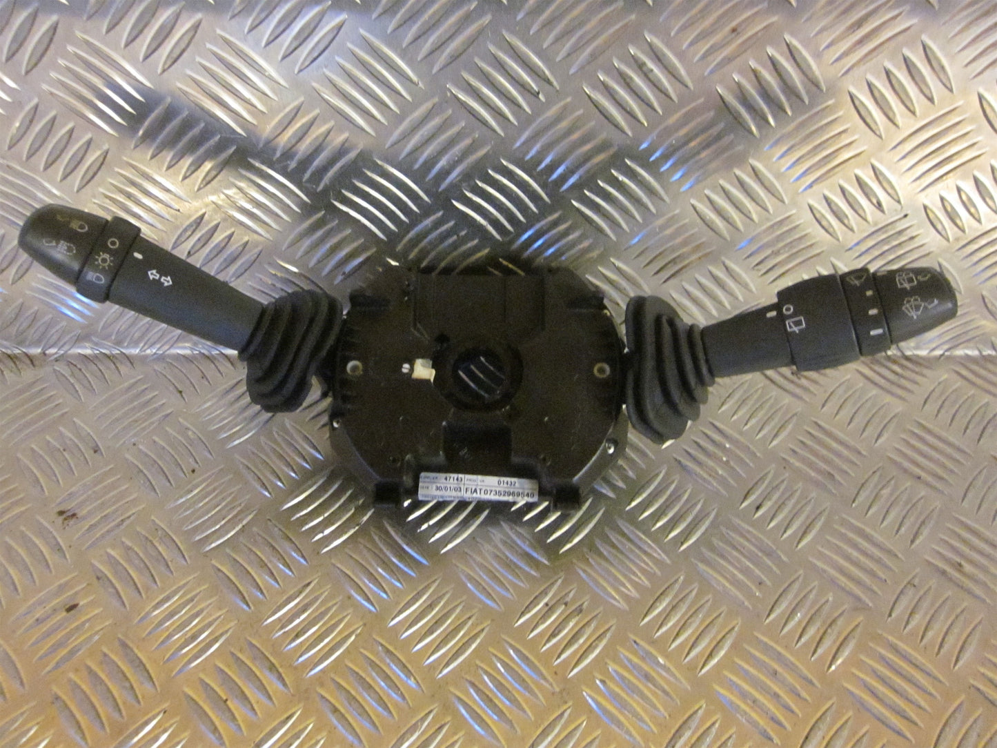 Fiat Stilo Kontakt Combi Med OEM Nr. Ophugger Fra Fiat Ophugger